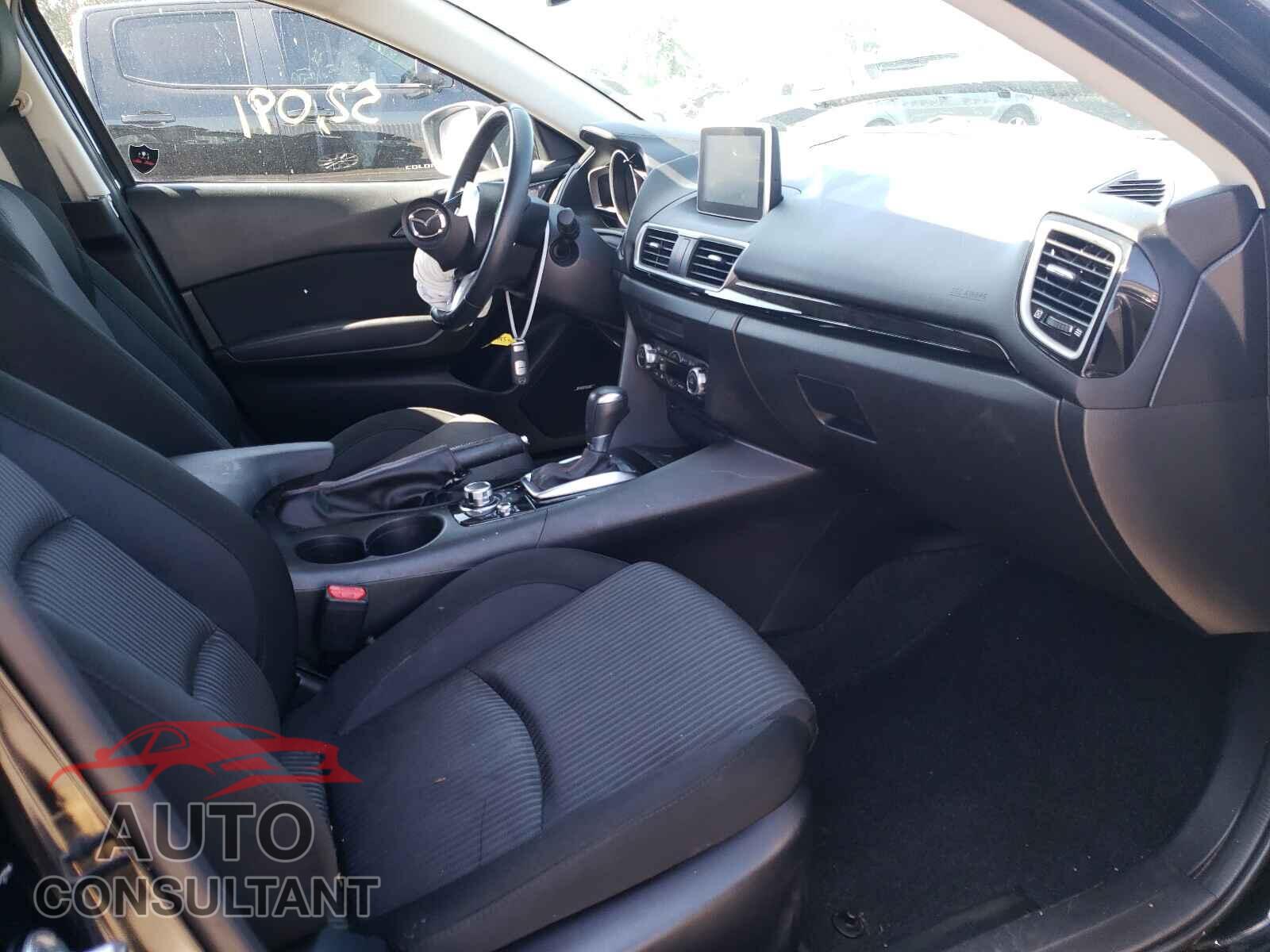 MAZDA 3 2016 - JM1BM1M76G1355687
