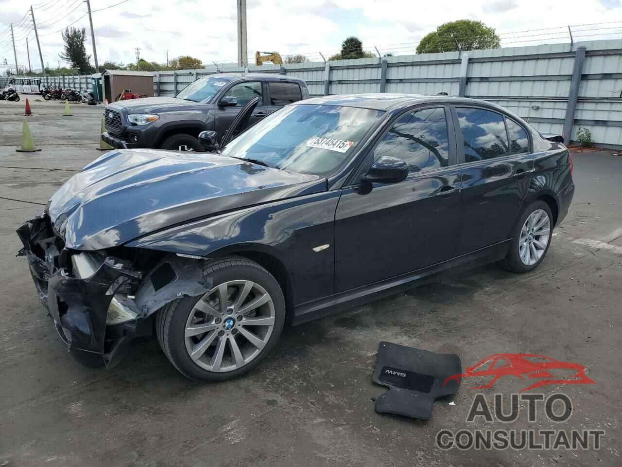 BMW 3 SERIES 2011 - WBAPH7G59BNM54526