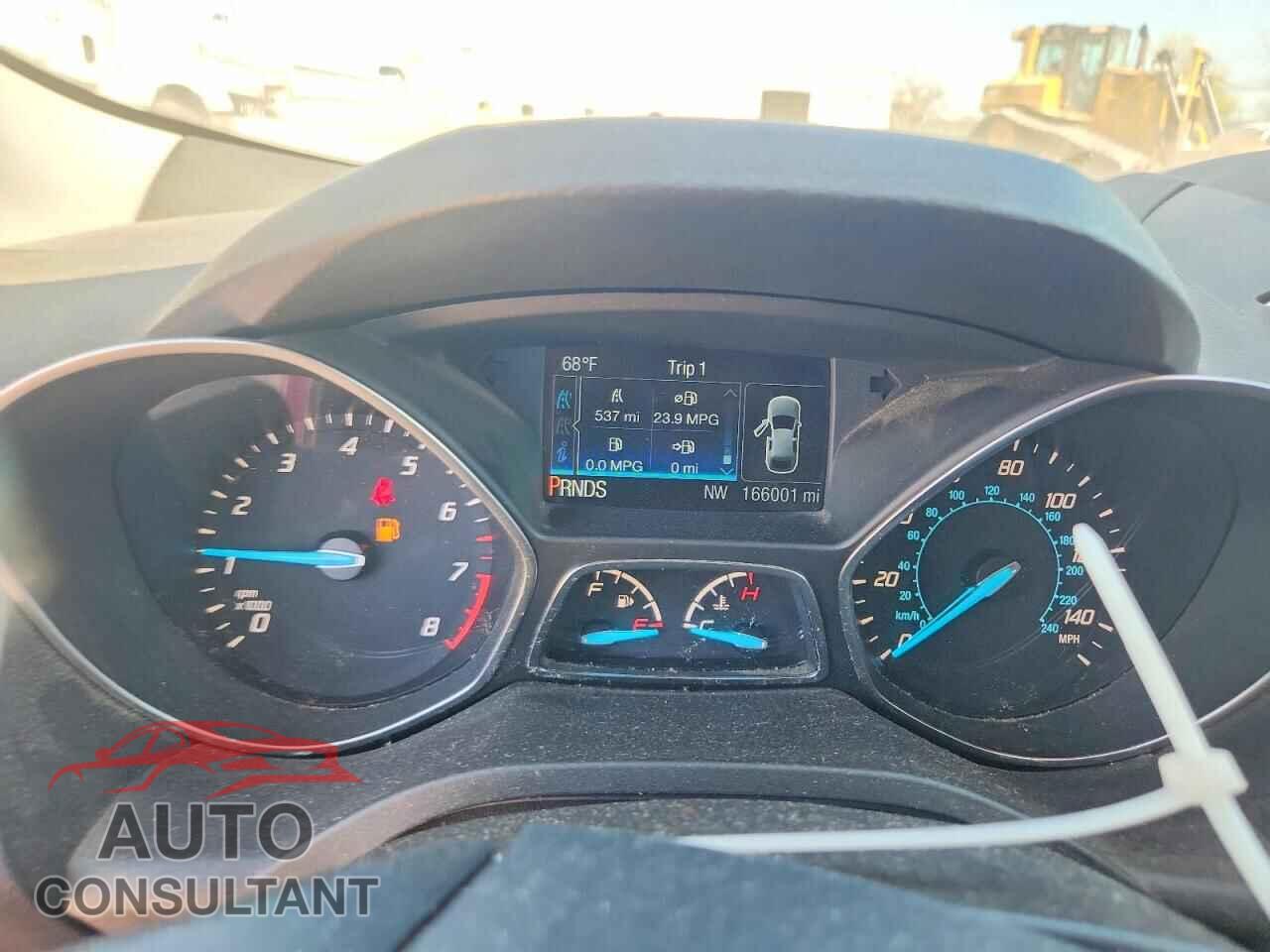 FORD ESCAPE 2015 - 1FMCU9J90FUB57771