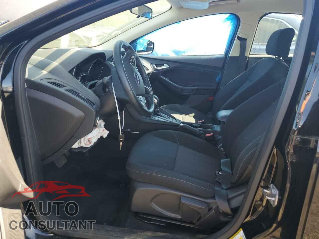 FORD FOCUS 2017 - 1FADP3K2XHL200929