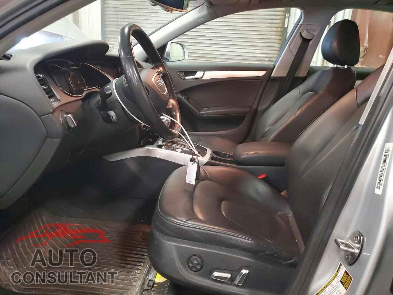 AUDI A4 2013 - WAUFFAFL0DN042836