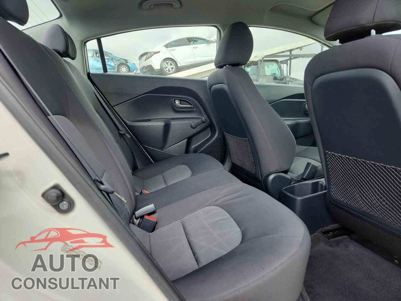 KIA RIO 2015 - KNADM4A35F6502818