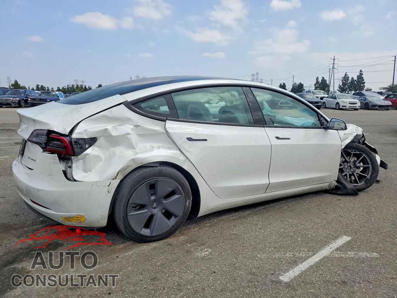 TESLA MODEL 3 2022 - 5YJ3E1EB3NF131768