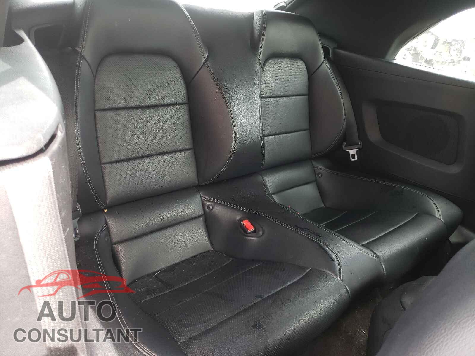 FORD MUSTANG 2016 - 1FATP8UH9G5257569