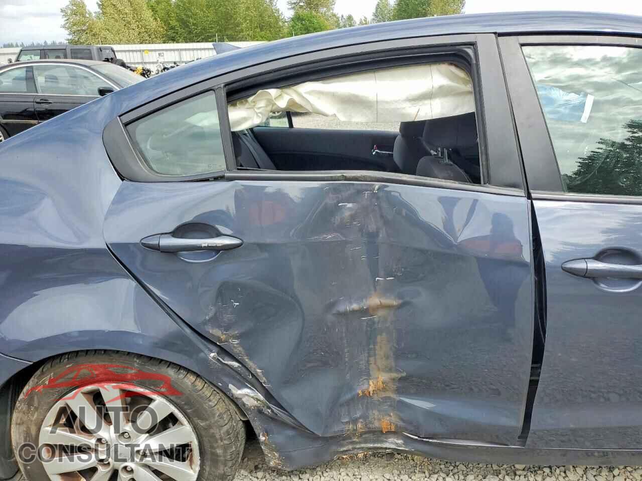 KIA FORTE 2015 - KNAFX4A68F5256301