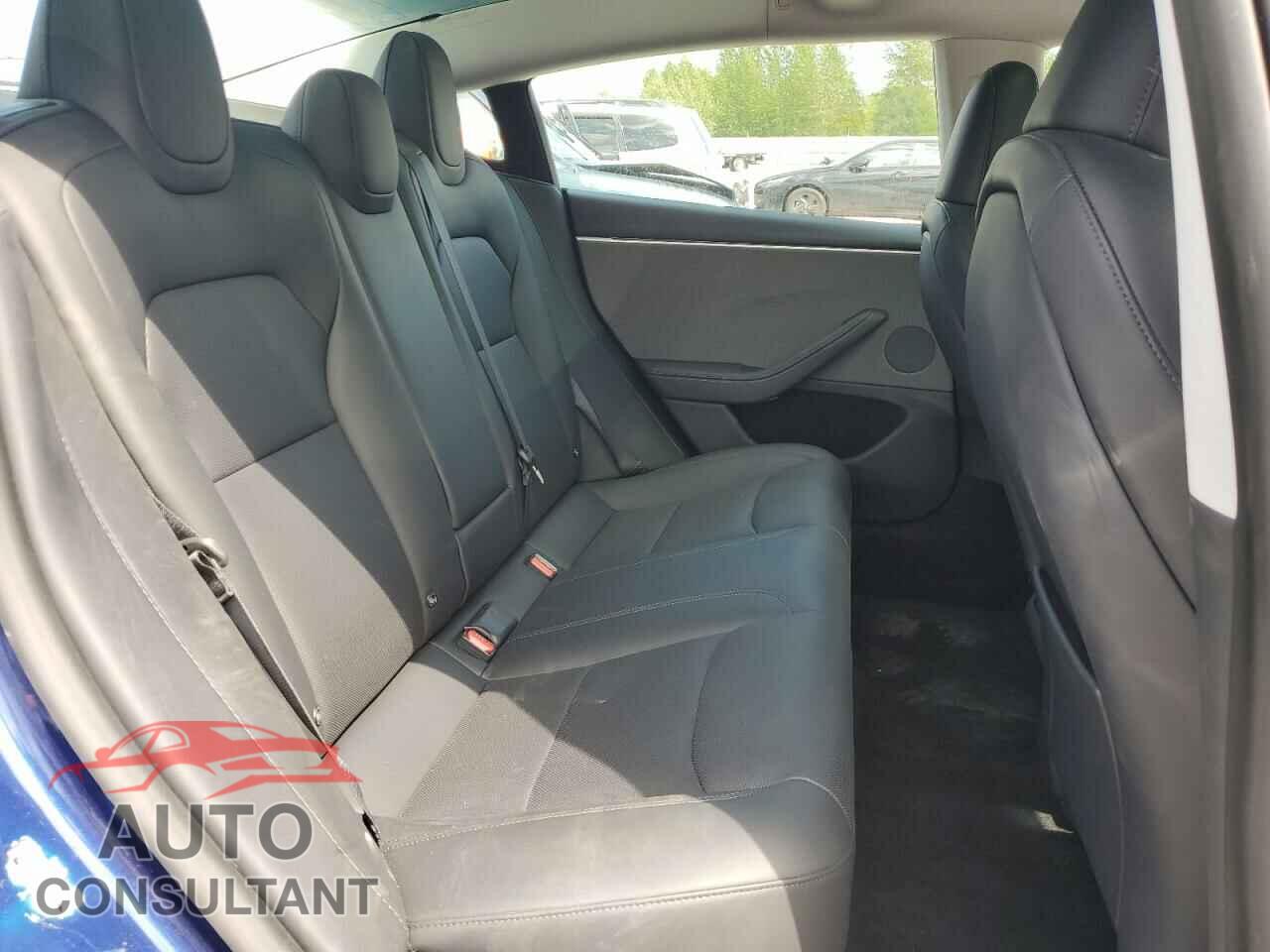 TESLA MODEL 3 2024 - 5YJ3E1EA3RF844540