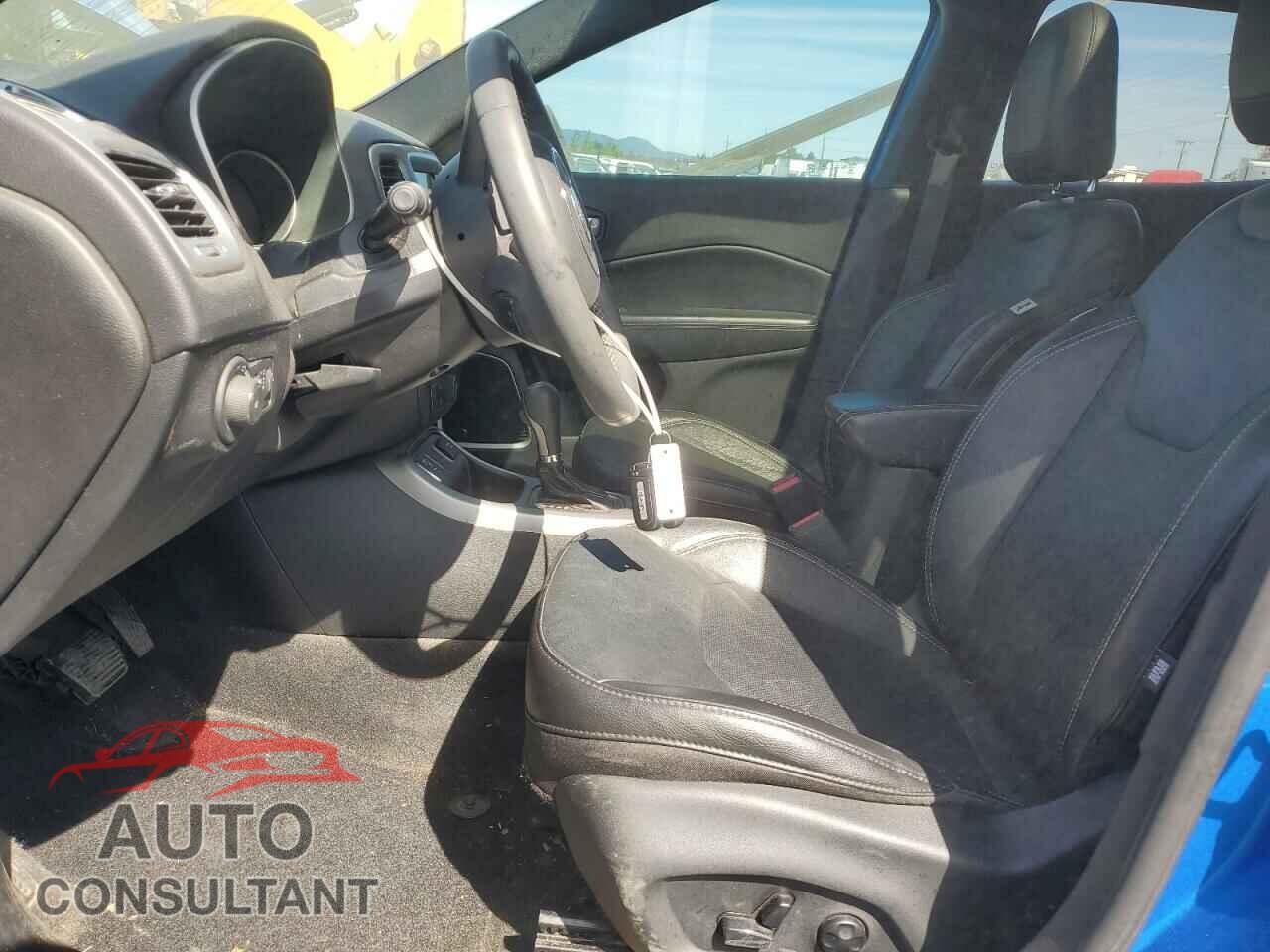 JEEP COMPASS 2021 - 3C4NJCEB3MT548680