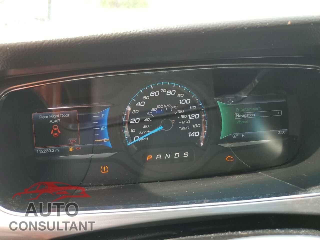 FORD TAURUS 2017 - 1FAHP2E85HG137422