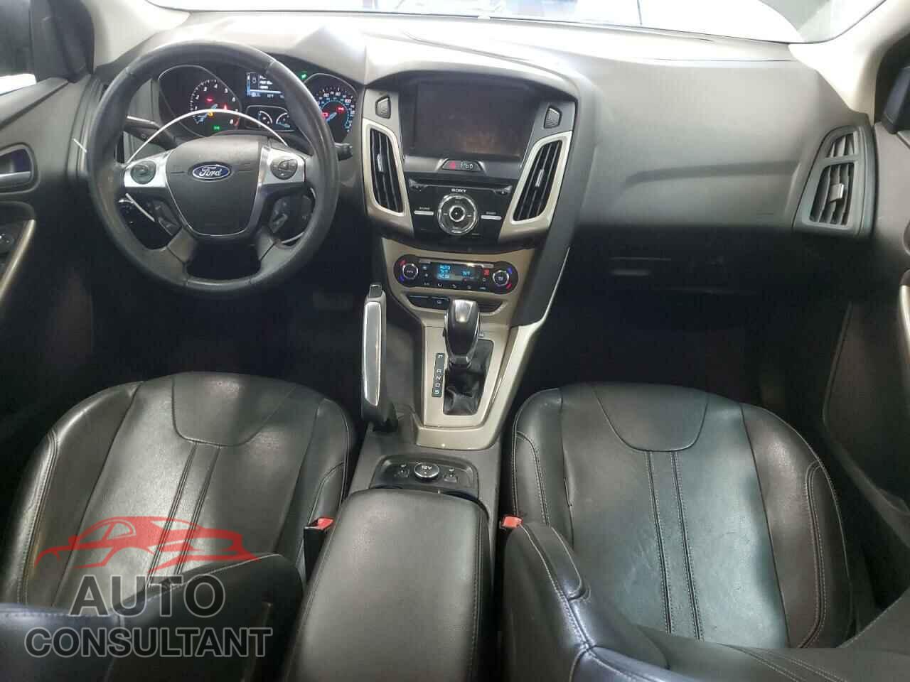 FORD FOCUS 2012 - 1FAHP3M21CL251503