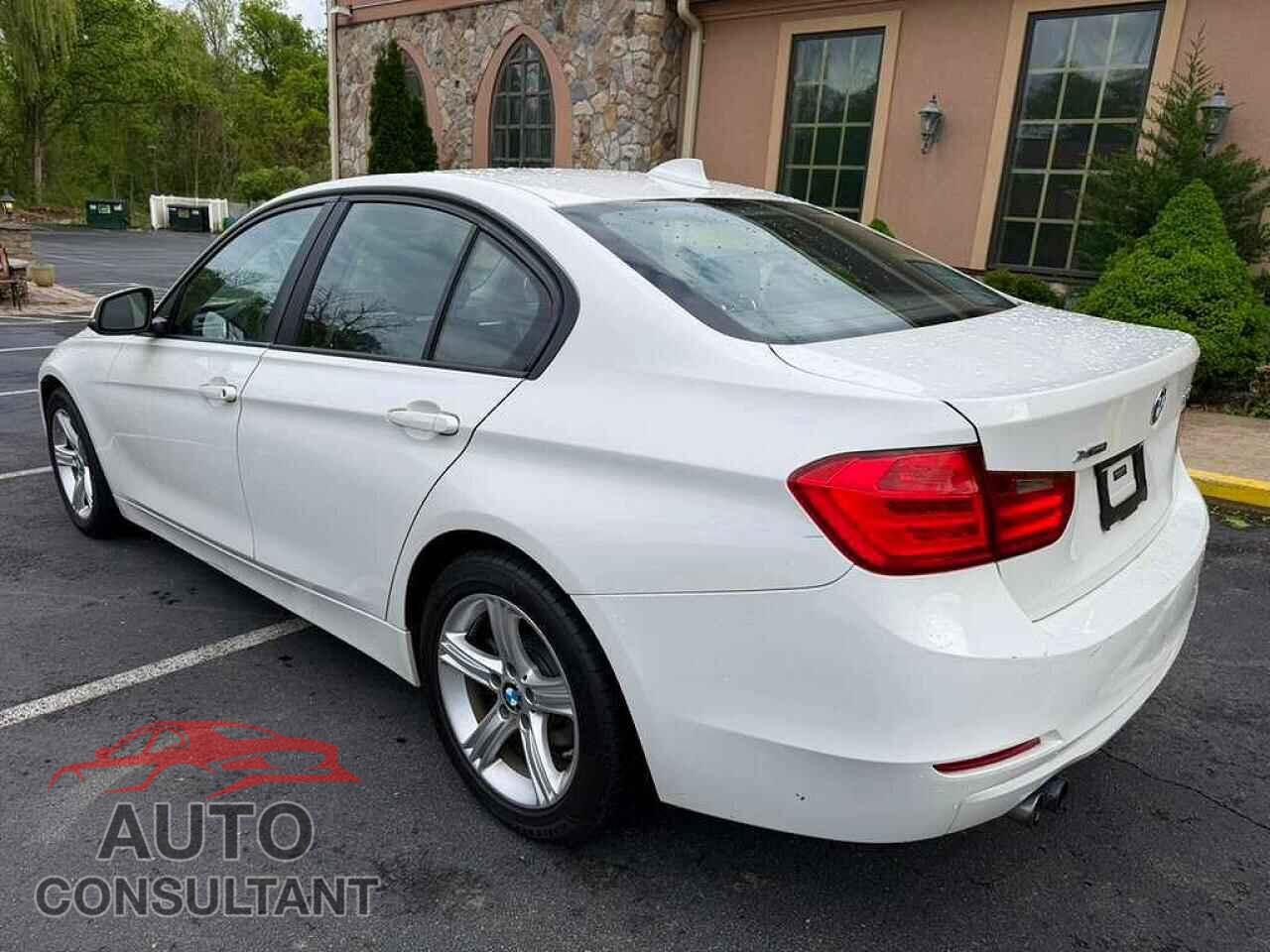 BMW 3 SERIES 2014 - WBA3B3C59EJ979225