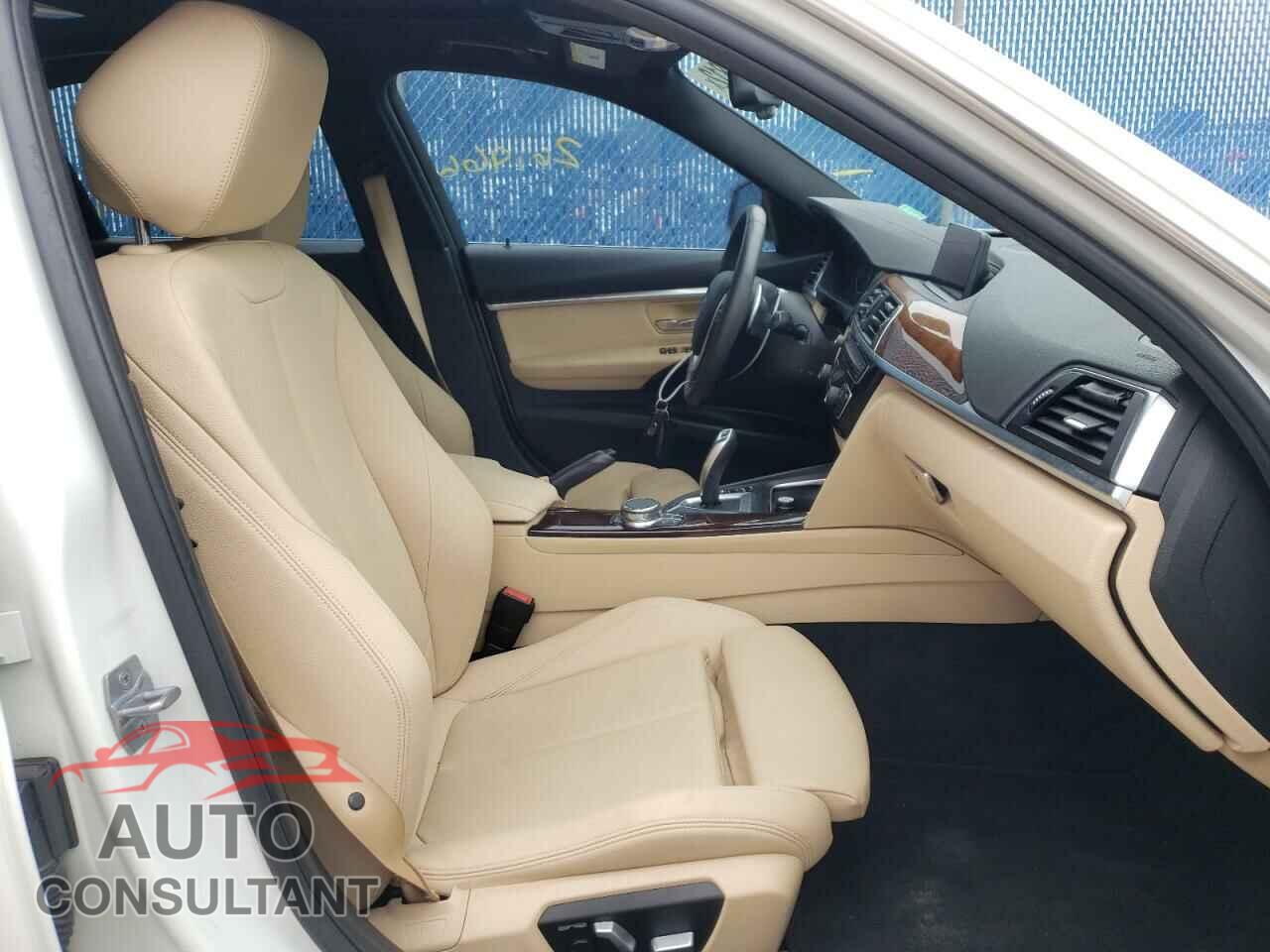 BMW 3 SERIES 2018 - WBA8E1C57JA762669