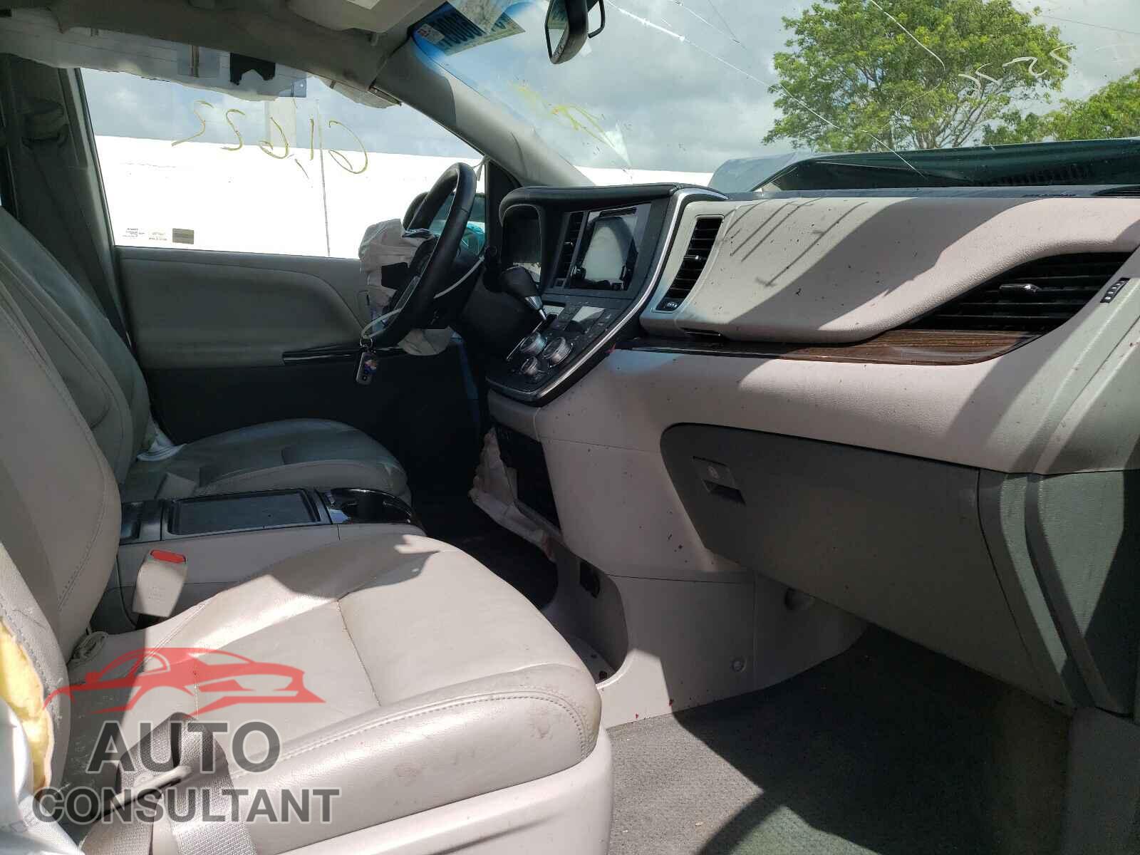 TOYOTA SIENNA 2017 - 5TDDZ3DCXHS147576