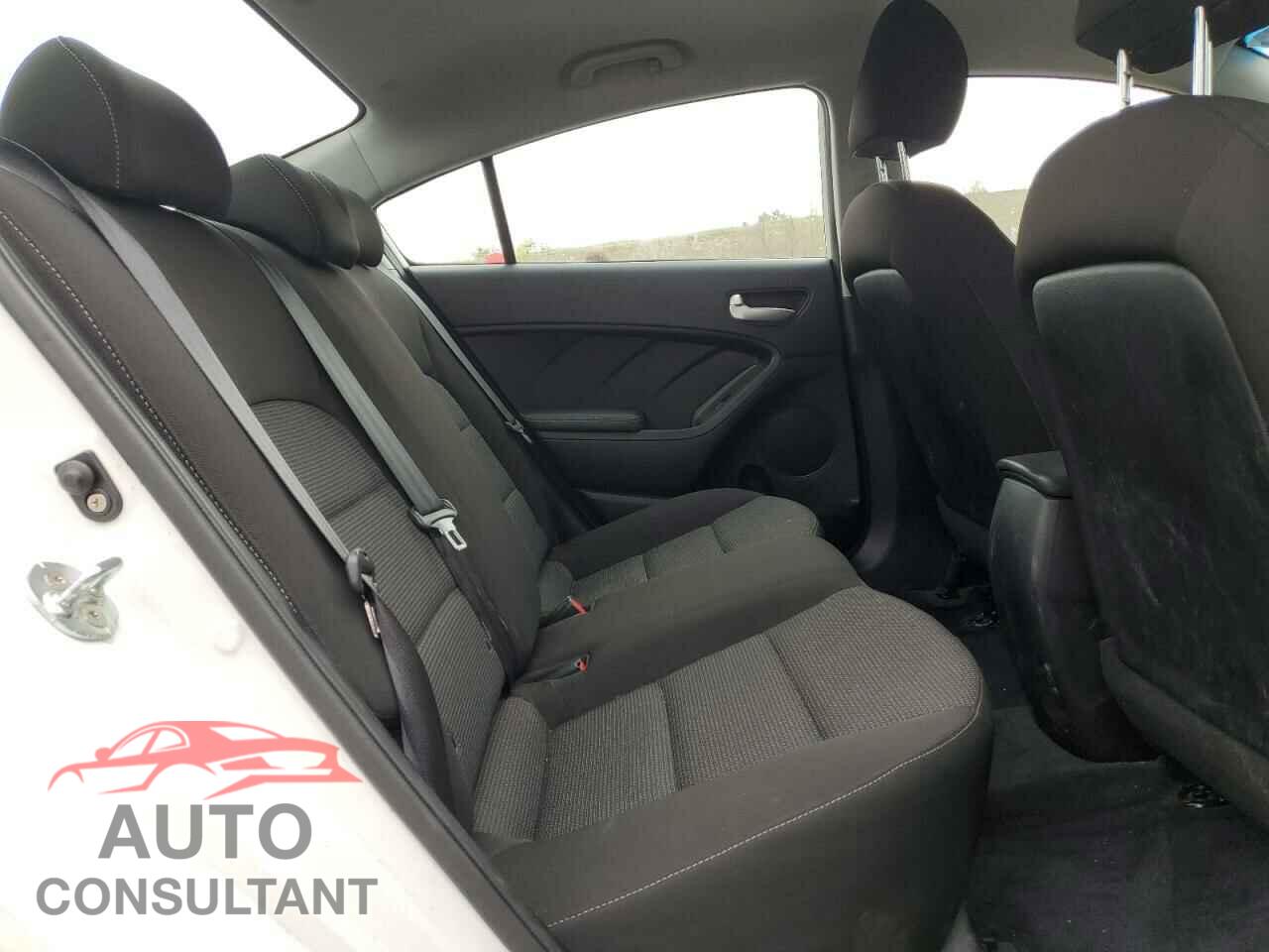 KIA FORTE 2017 - 3KPFK4A70HE066283