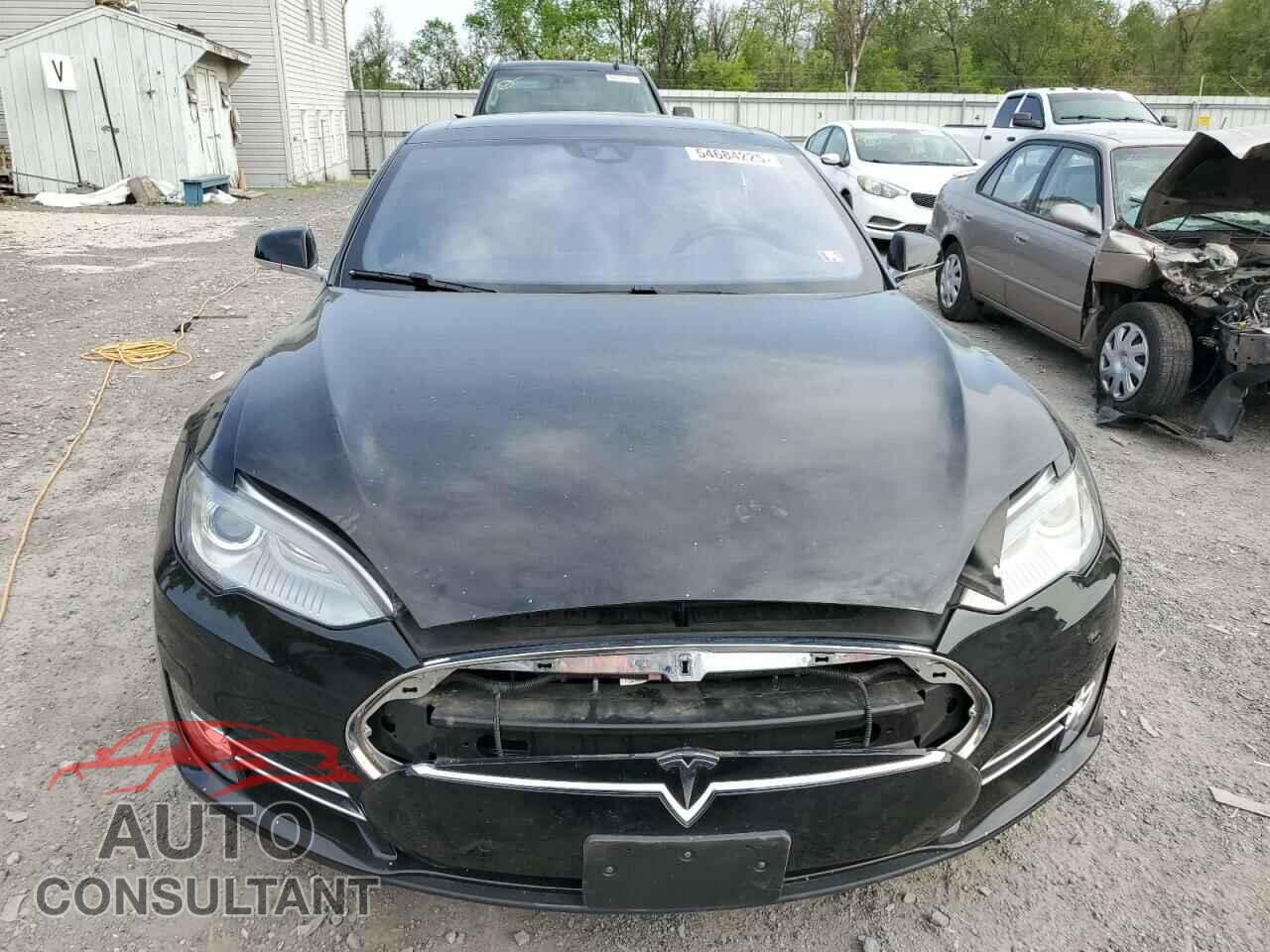 TESLA MODEL S 2015 - 5YJSA1E21FF116677