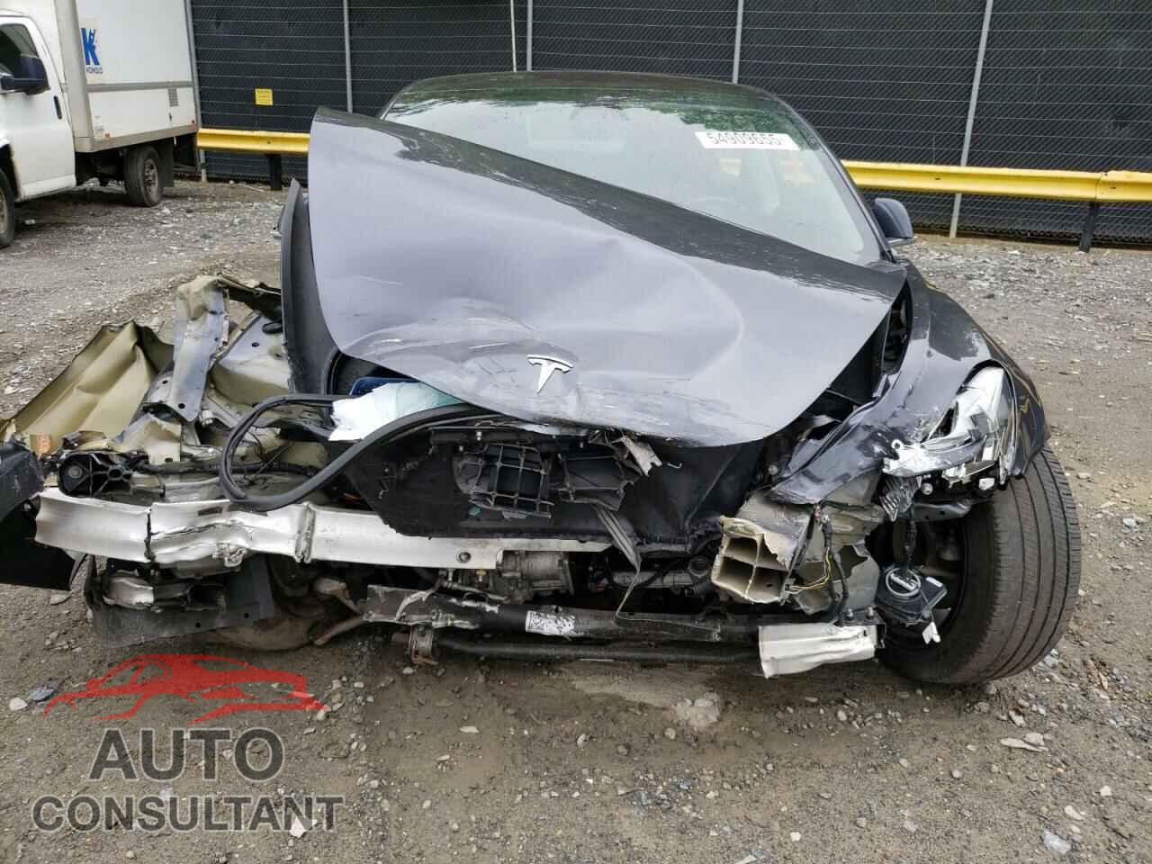 TESLA MODEL 3 2018 - 5YJ3E1EA0JF123922