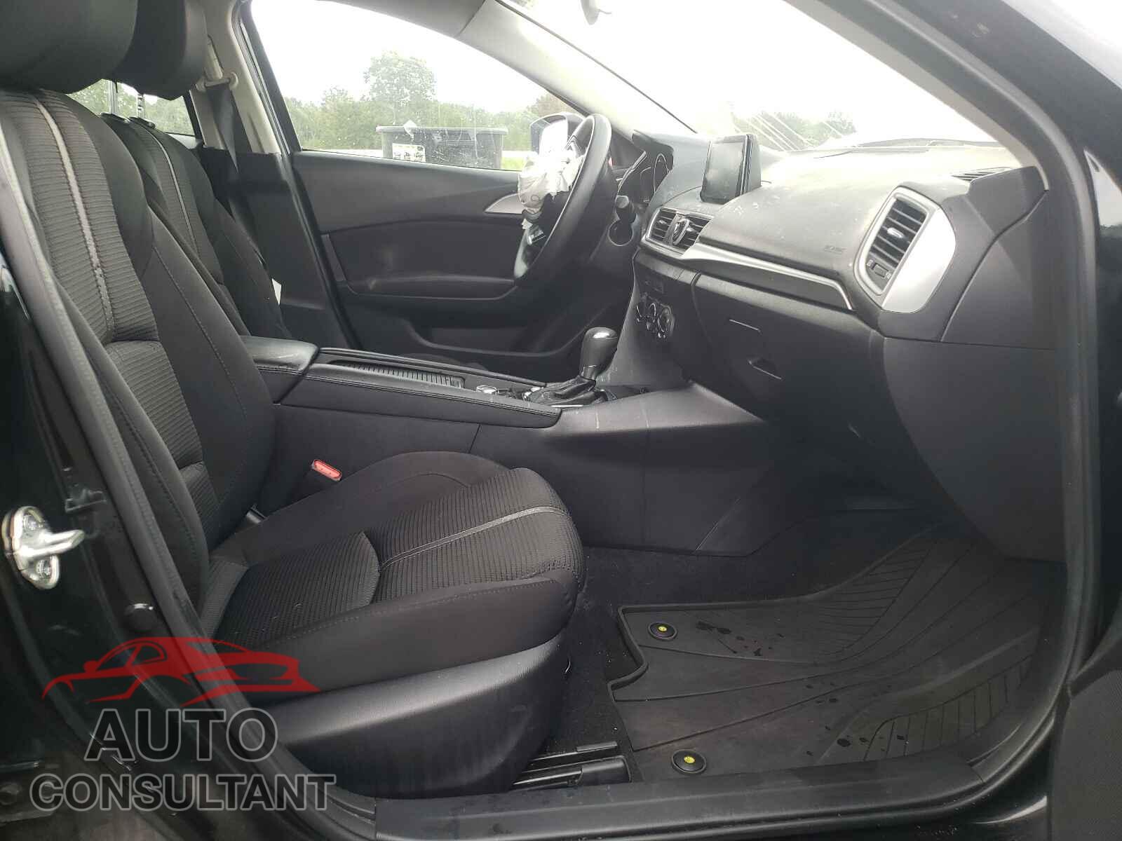 MAZDA 3 2017 - 3MZBN1U70HM153006