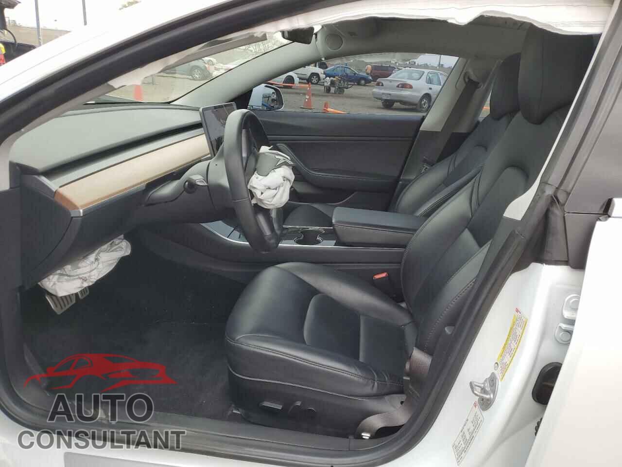 TESLA MODEL 3 2018 - 5YJ3E1EB4JF084356