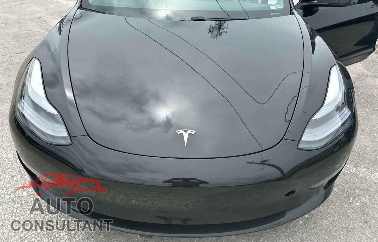 TESLA MODEL 3 2021 - 5YJ3E1EA9MF048657