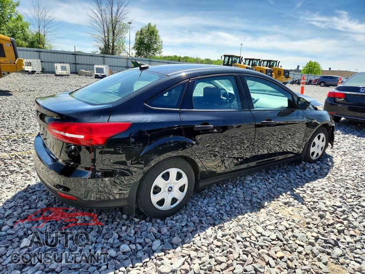 FORD FOCUS 2016 - 1FADP3E26GL309429