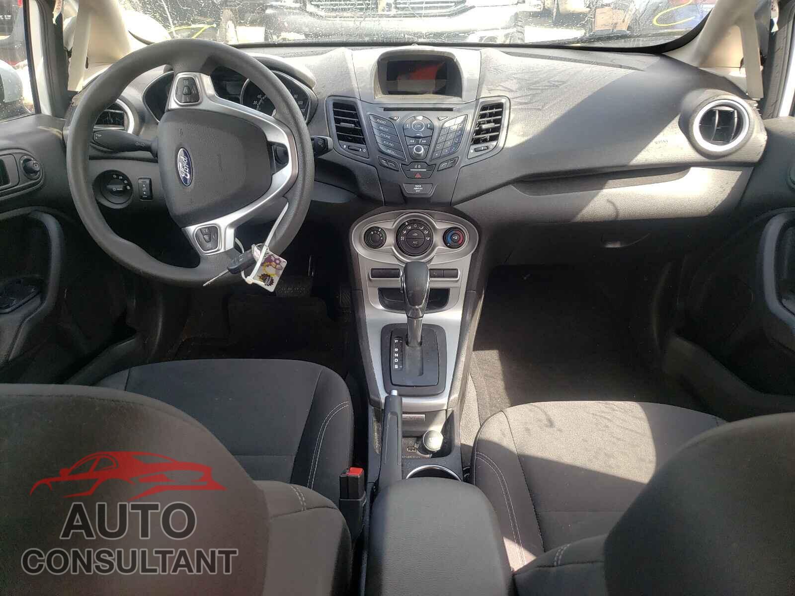 FORD FIESTA 2017 - 3FADP4EJ4HM159026