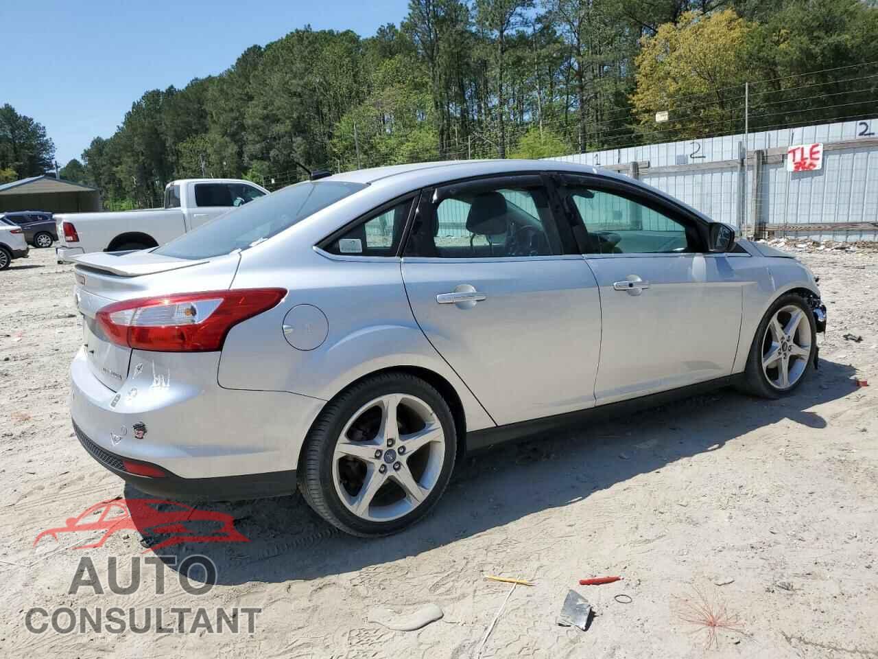 FORD FOCUS 2012 - 1FAHP3J2XCL187675