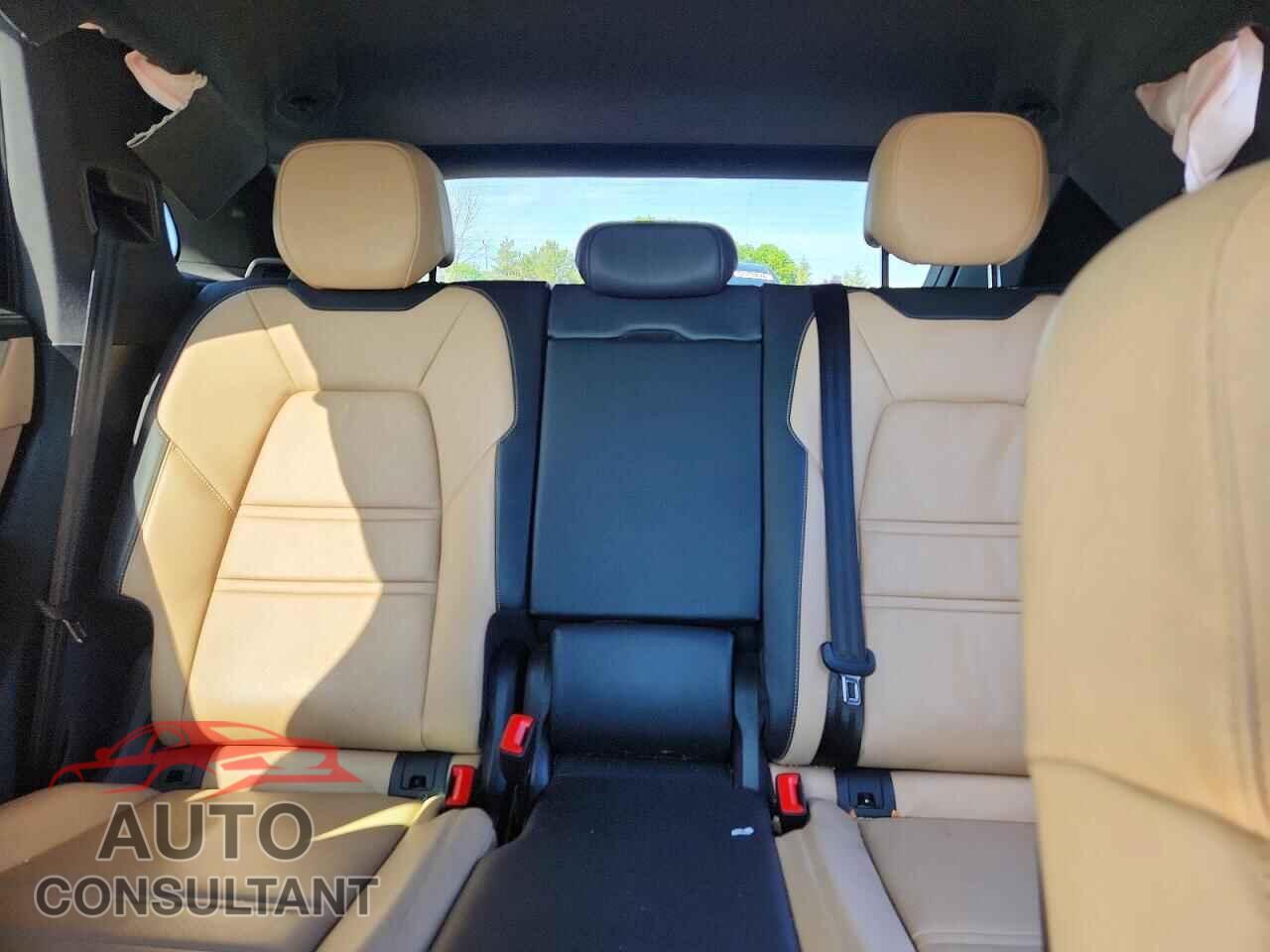 PORSCHE CAYENNE 2024 - WP1AE2AYXRDA29788