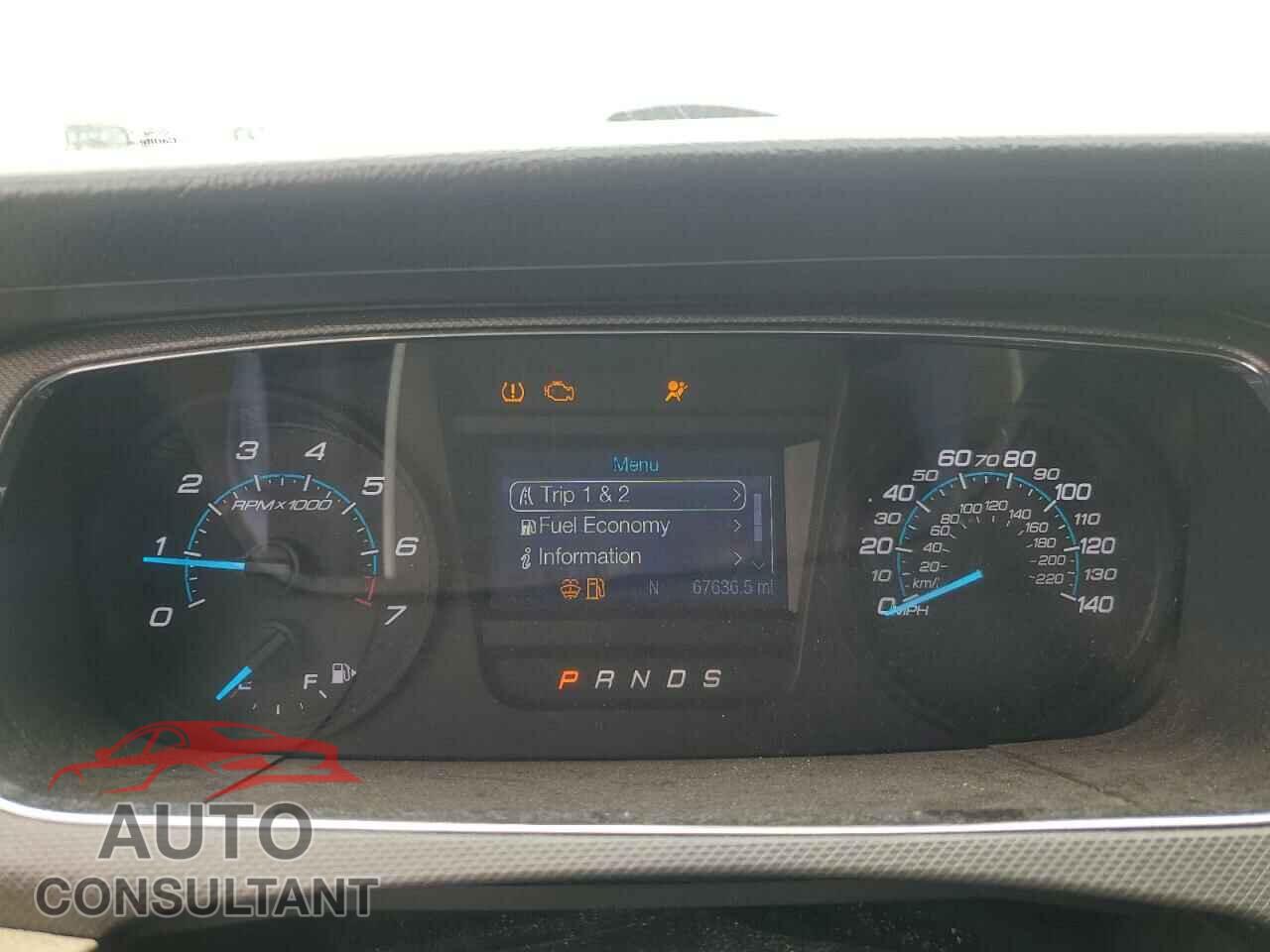 FORD TAURUS 2017 - 1FAHP2D80HG117337