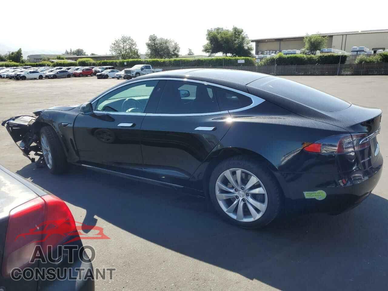 TESLA MODEL S 2017 - 5YJSA1E15HF212127