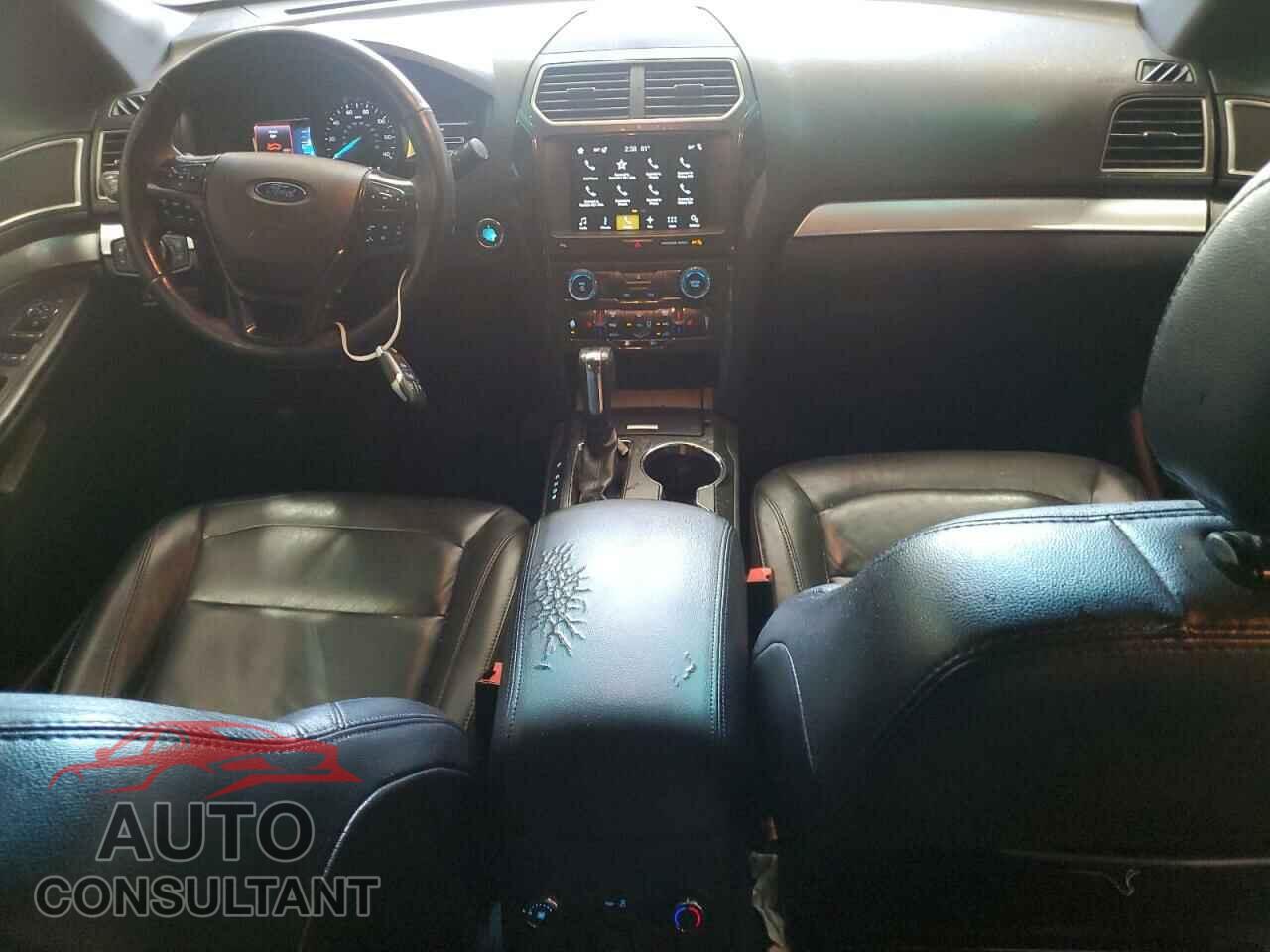 FORD EXPLORER 2017 - 1FM5K8D81HGA72810