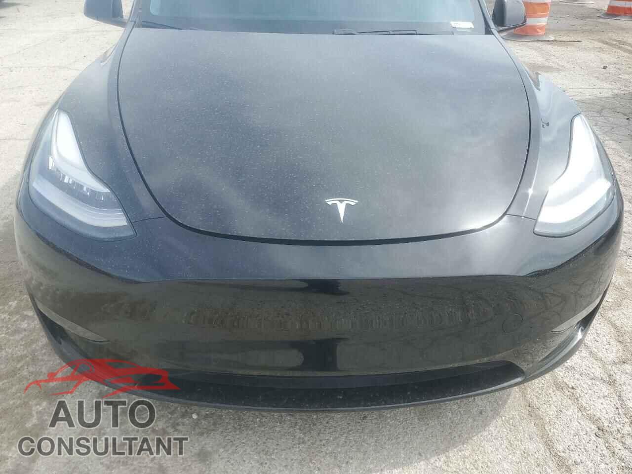 TESLA MODEL Y 2020 - 5YJYGDEEXLF034494