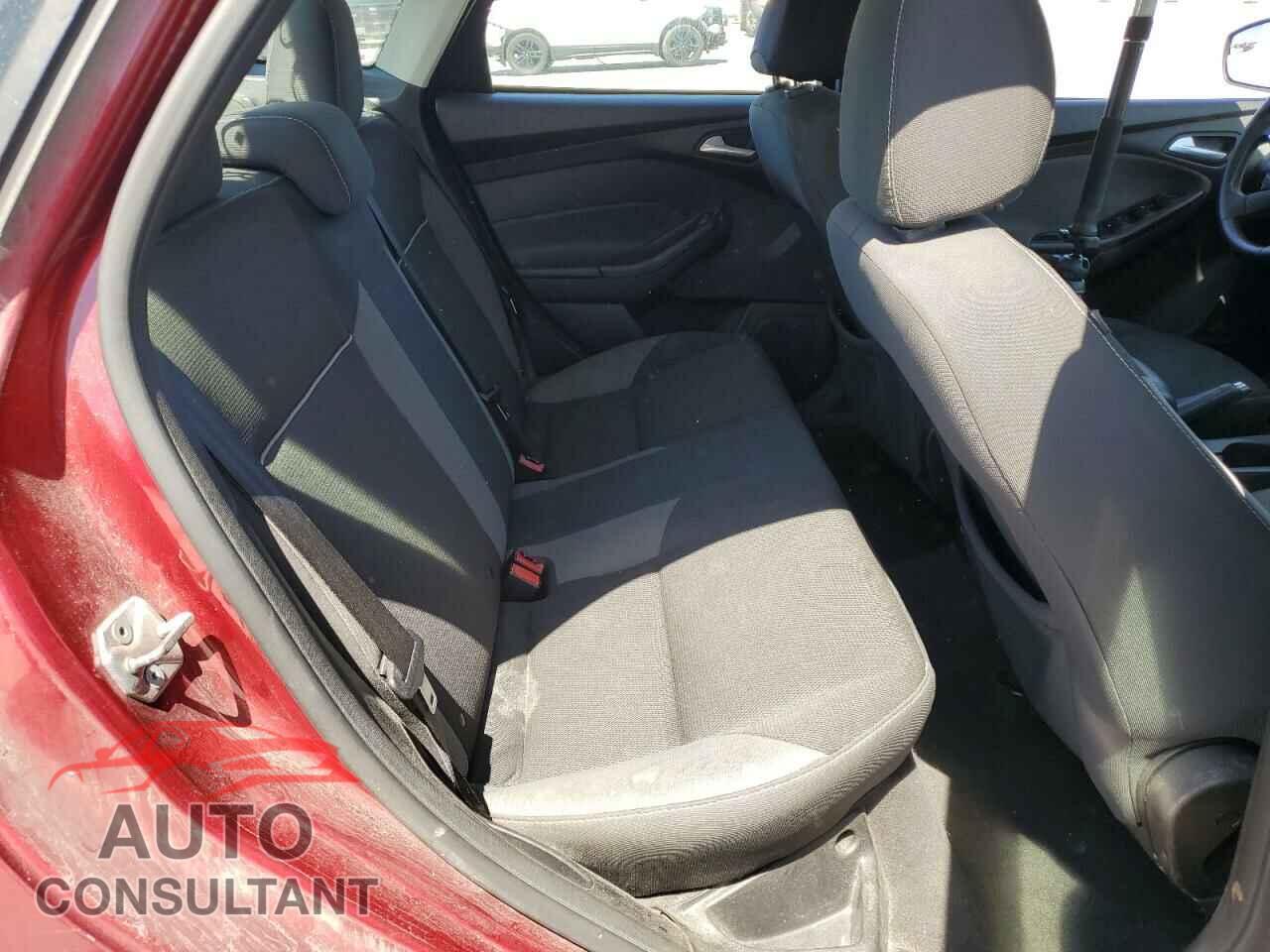 FORD FOCUS 2014 - 1FADP3F2XEL434428