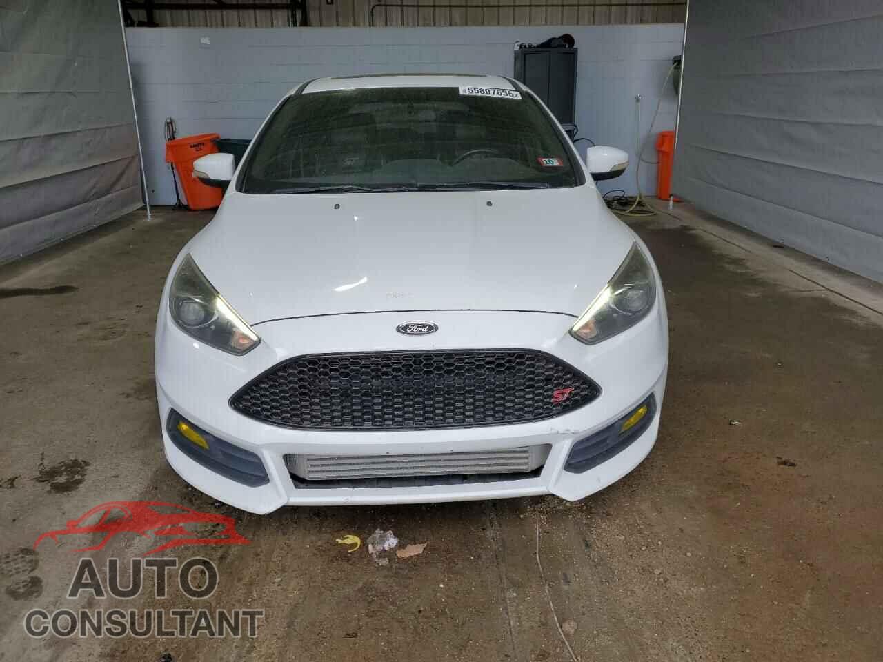 FORD FOCUS 2016 - 1FADP3L95GL260806