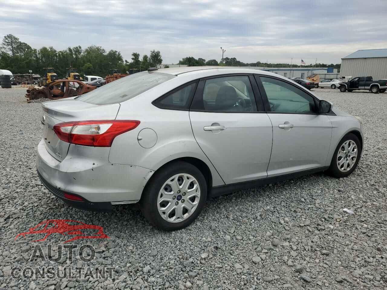FORD FOCUS 2012 - 1FAHP3F26CL472642