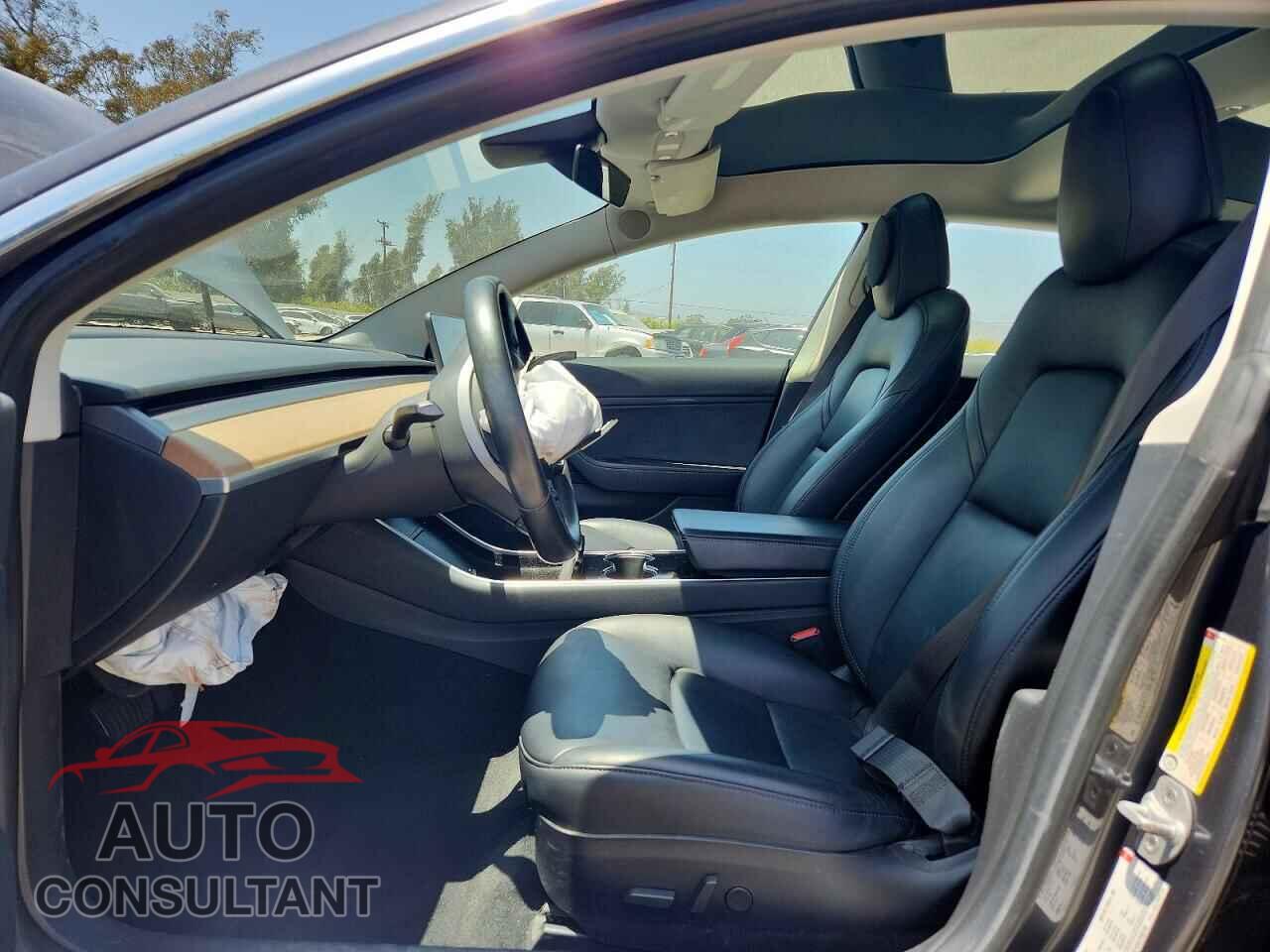 TESLA MODEL 3 2018 - 5YJ3E1EA3JF052750