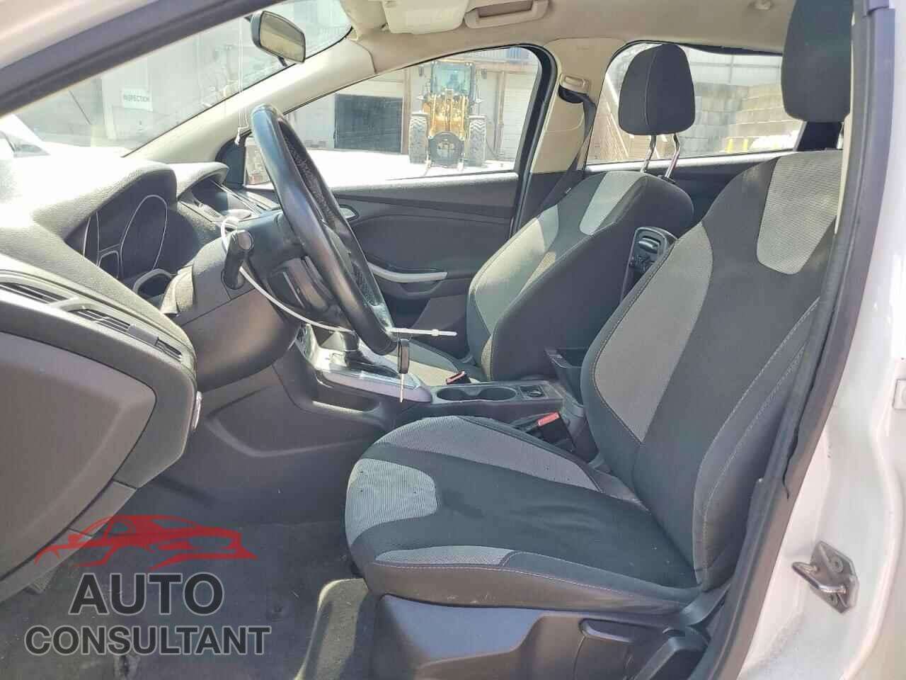 FORD FOCUS 2012 - 1FAHP3F25CL233194