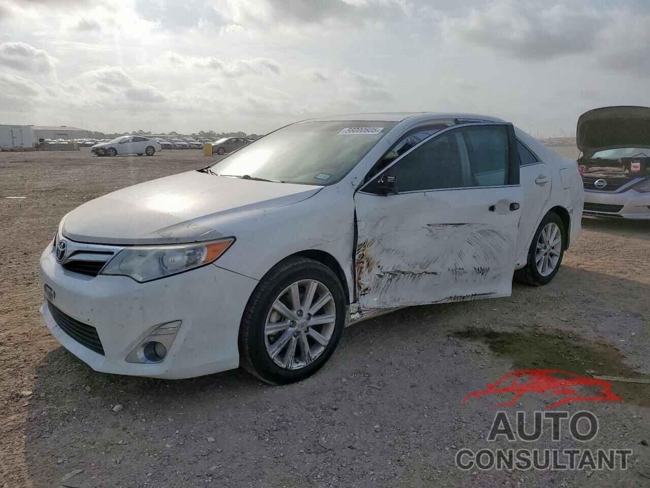TOYOTA CAMRY 2014 - 4T4BF1FK9ER347334