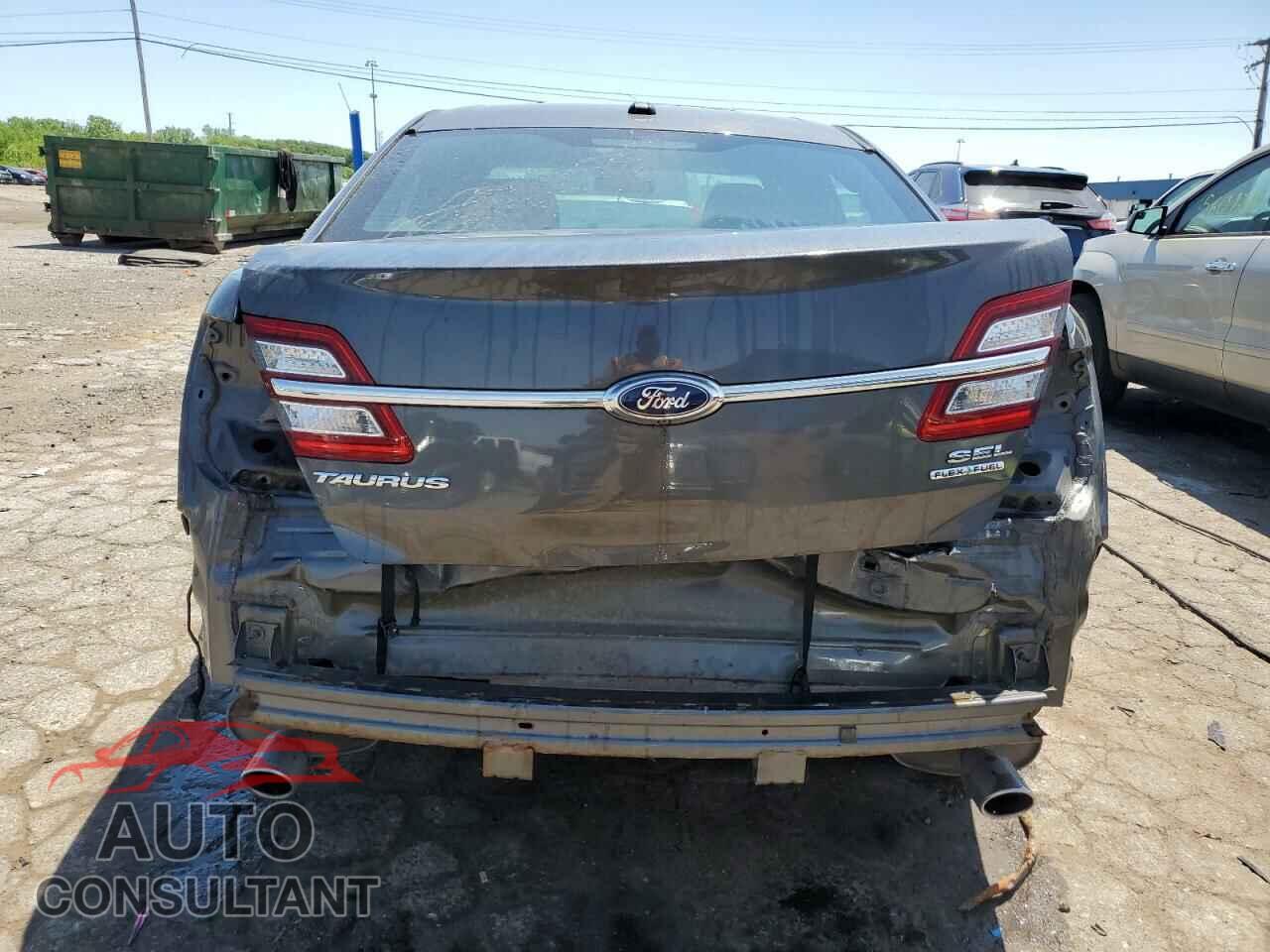 FORD TAURUS 2016 - 1FAHP2E85GG103947