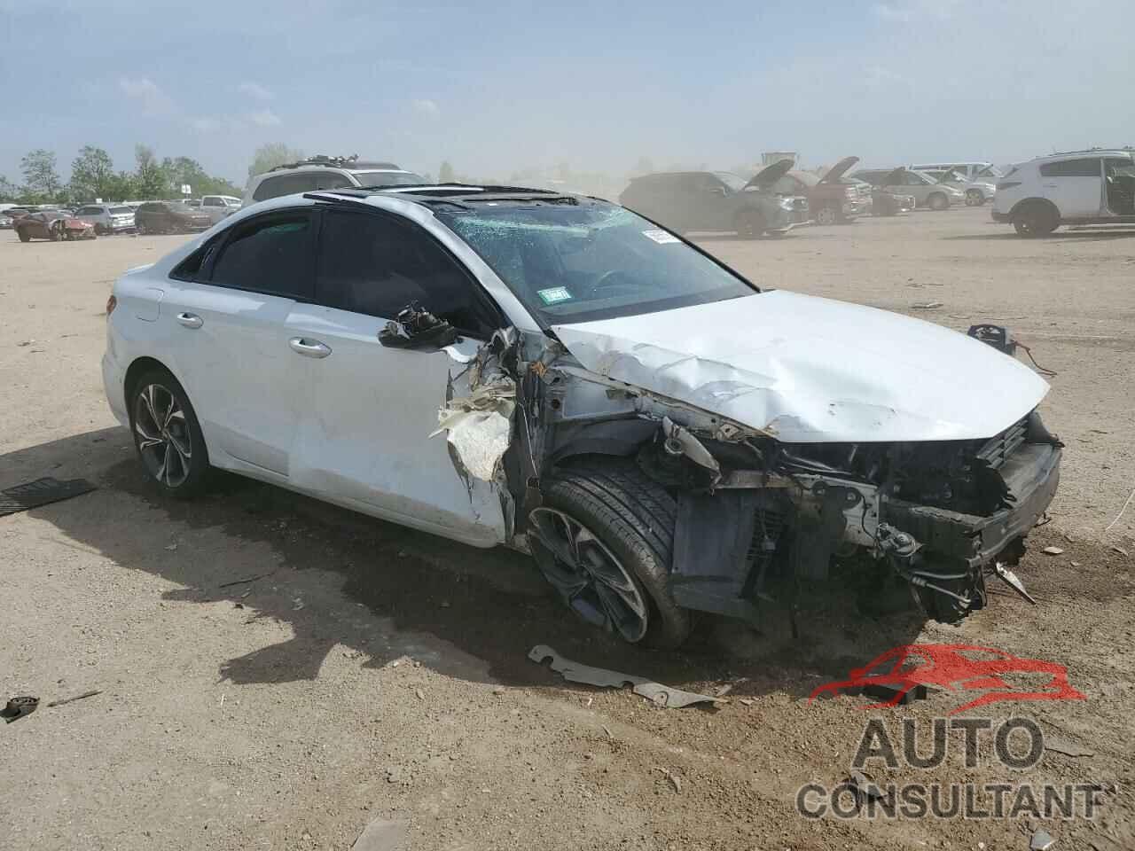 AUDI A3 2022 - WAUHUDGY9NA086675