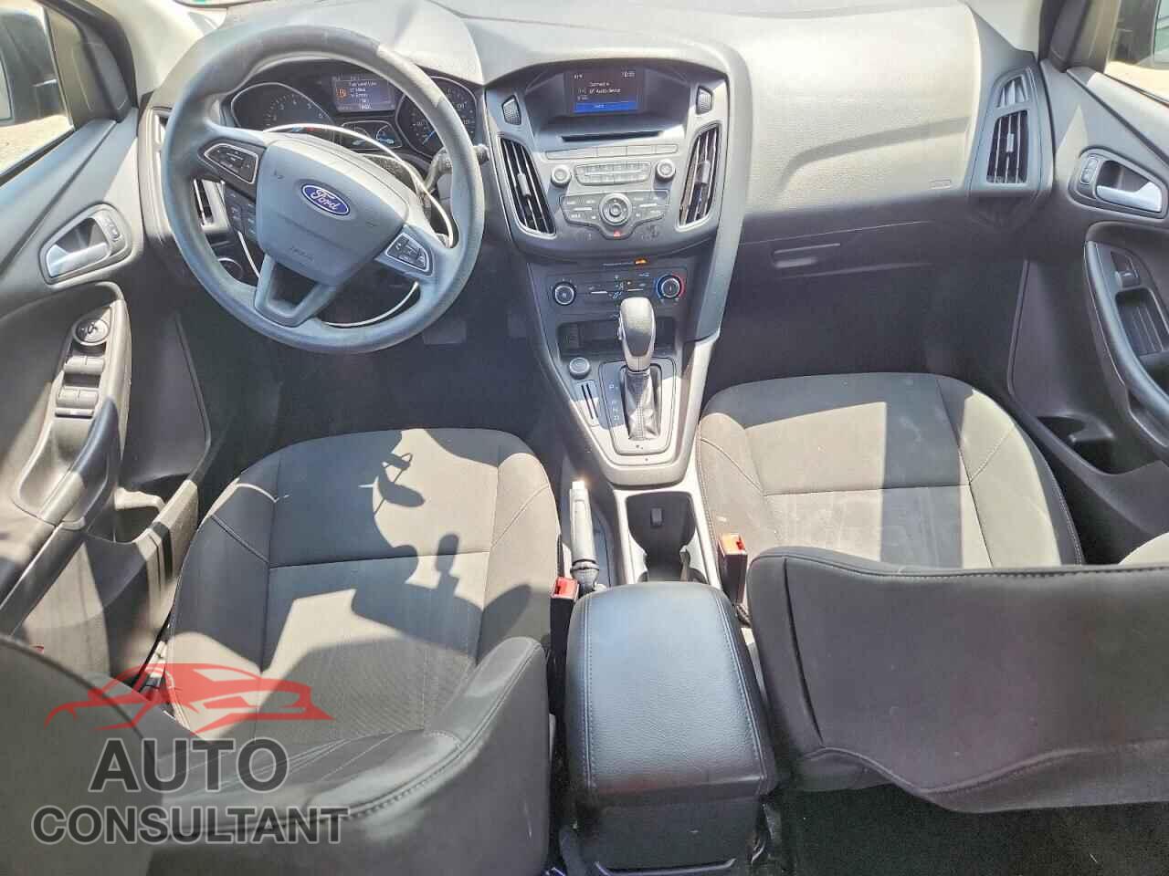 FORD FOCUS 2017 - 1FADP3K26HL339357