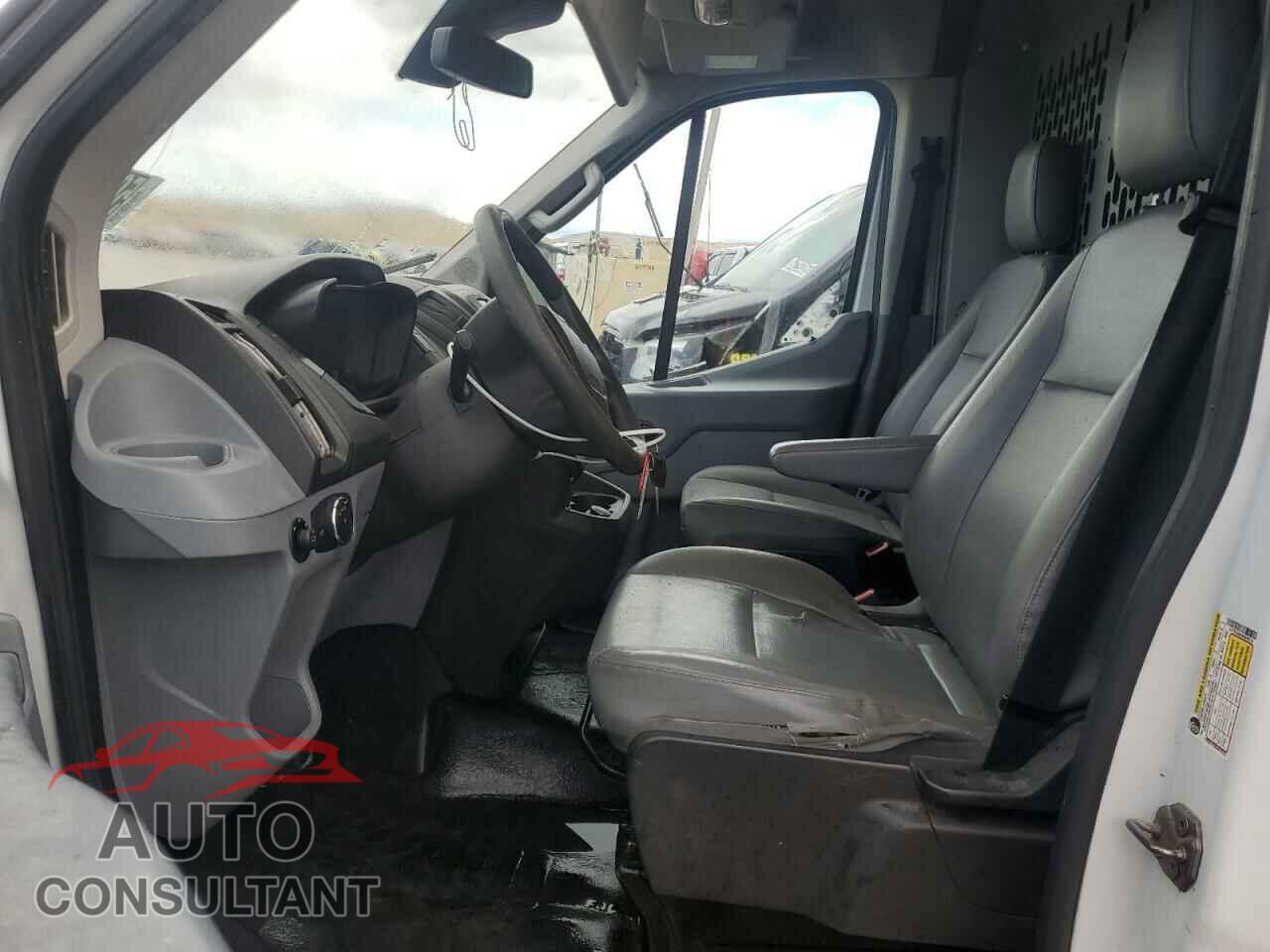 FORD TRANSIT 2017 - 1FTYR3XM4HKA90319