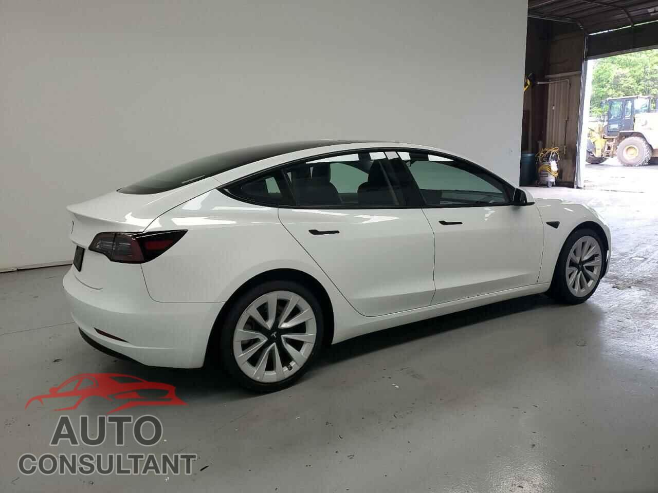 TESLA MODEL 3 2023 - 5YJ3E1EA7PF428472