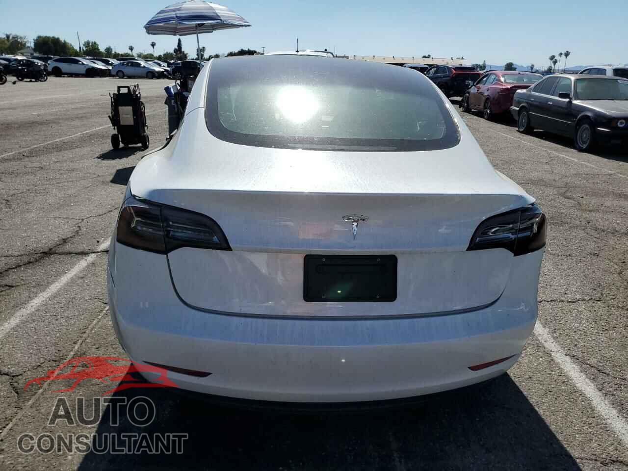 TESLA MODEL 3 2023 - 5YJ3E1EA5PF401240