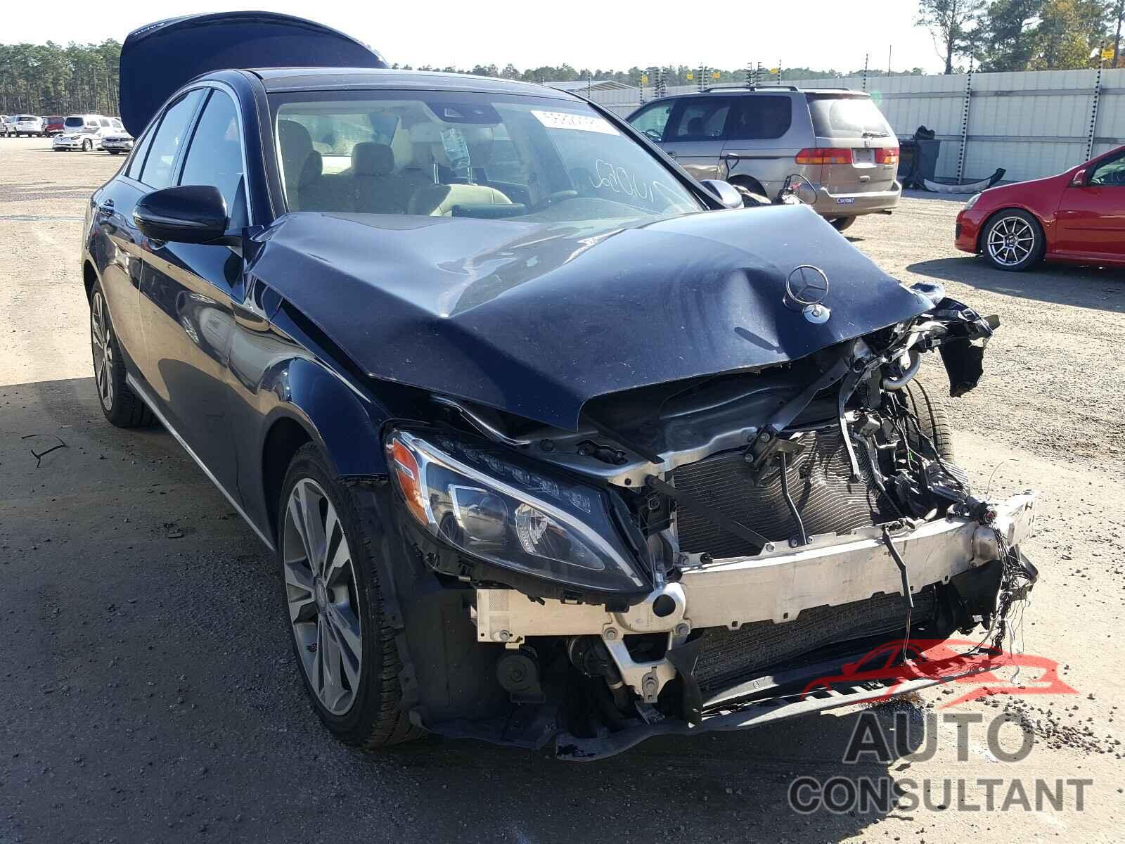 MERCEDES-BENZ C CLASS 2016 - 55SWF4KB3GU137359