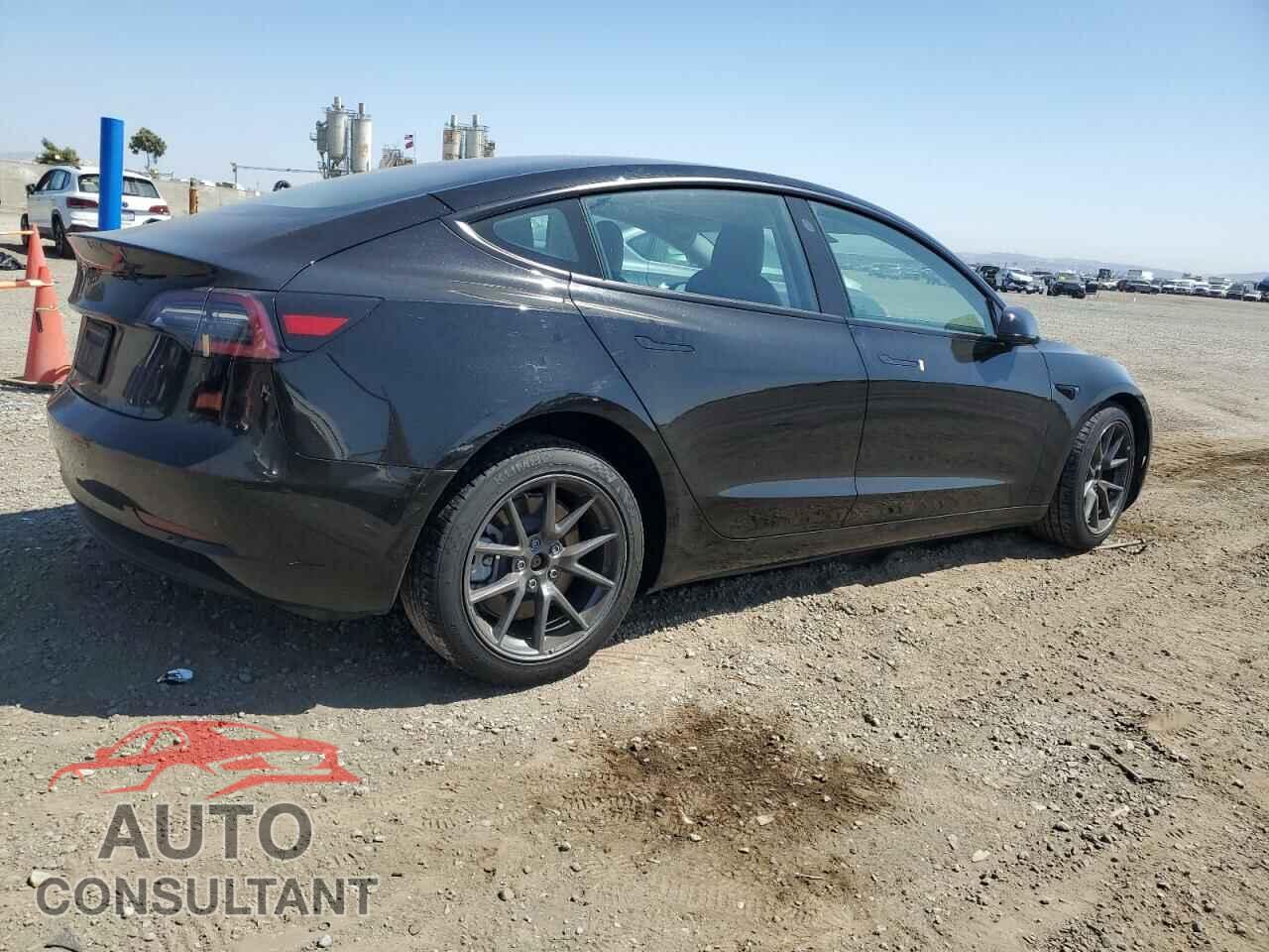 TESLA MODEL 3 2021 - 5YJ3E1EA8MF068852