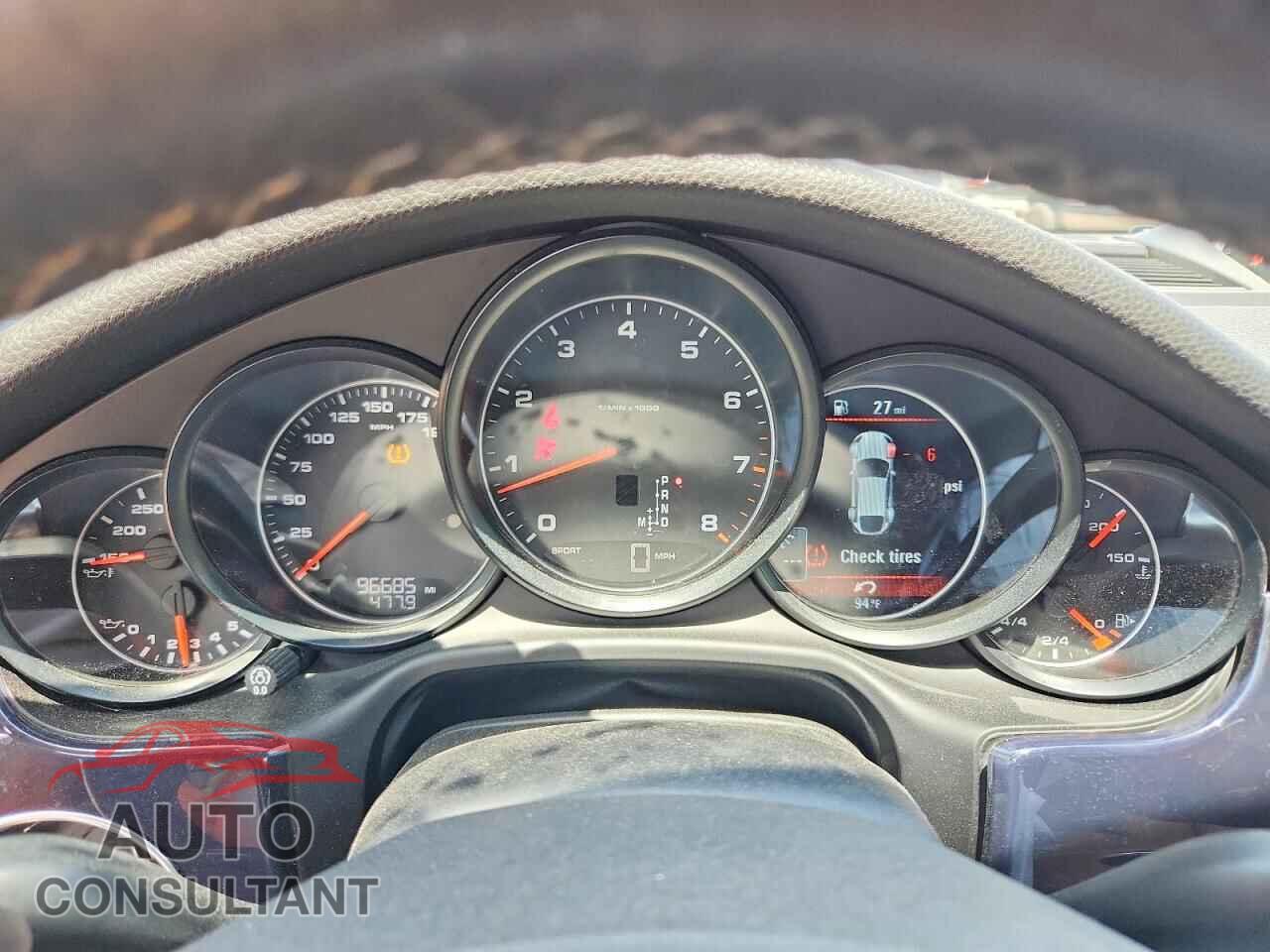 PORSCHE PANAMERA 2015 - WP0AA2A72FL006947