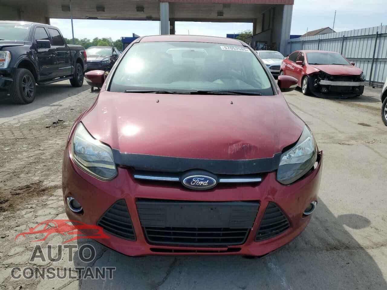 FORD FOCUS 2014 - 1FADP3F22EL371776
