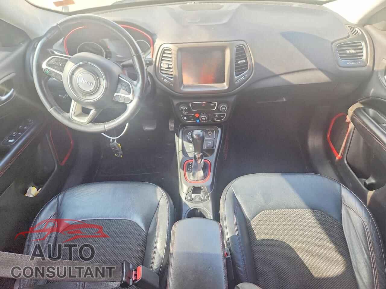 JEEP COMPASS 2017 - 3C4NJDDB1HT674632