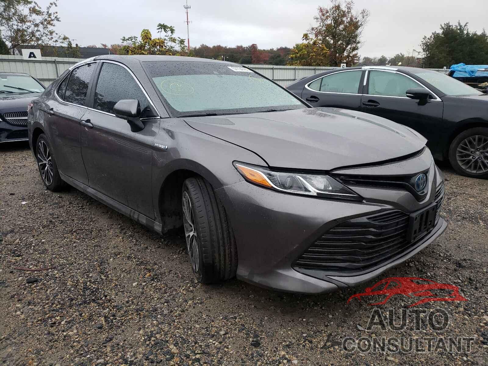 TOYOTA CAMRY 2018 - 4T1B31HK9JU001942