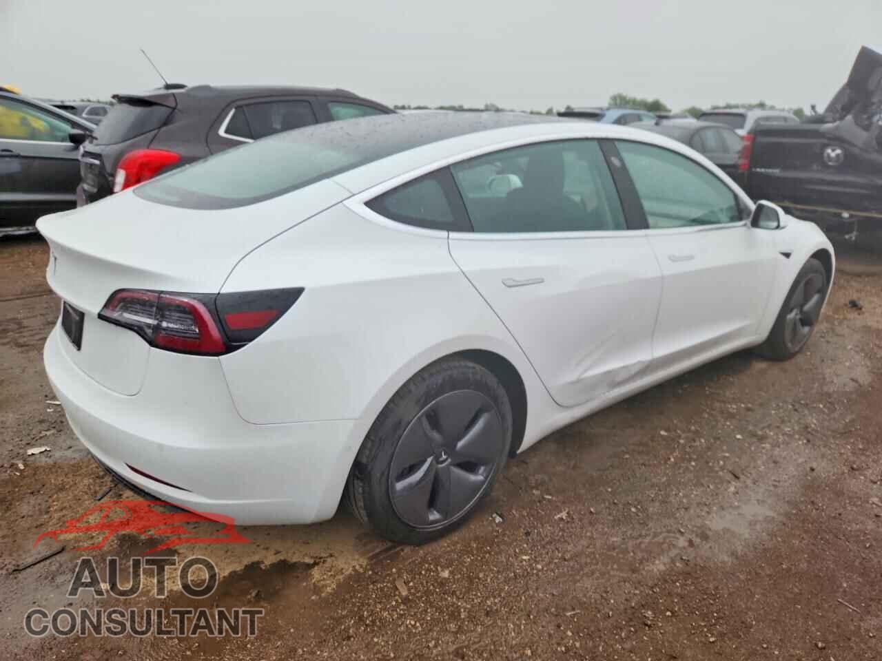 TESLA MODEL 3 2019 - 5YJ3E1EA0KF484827