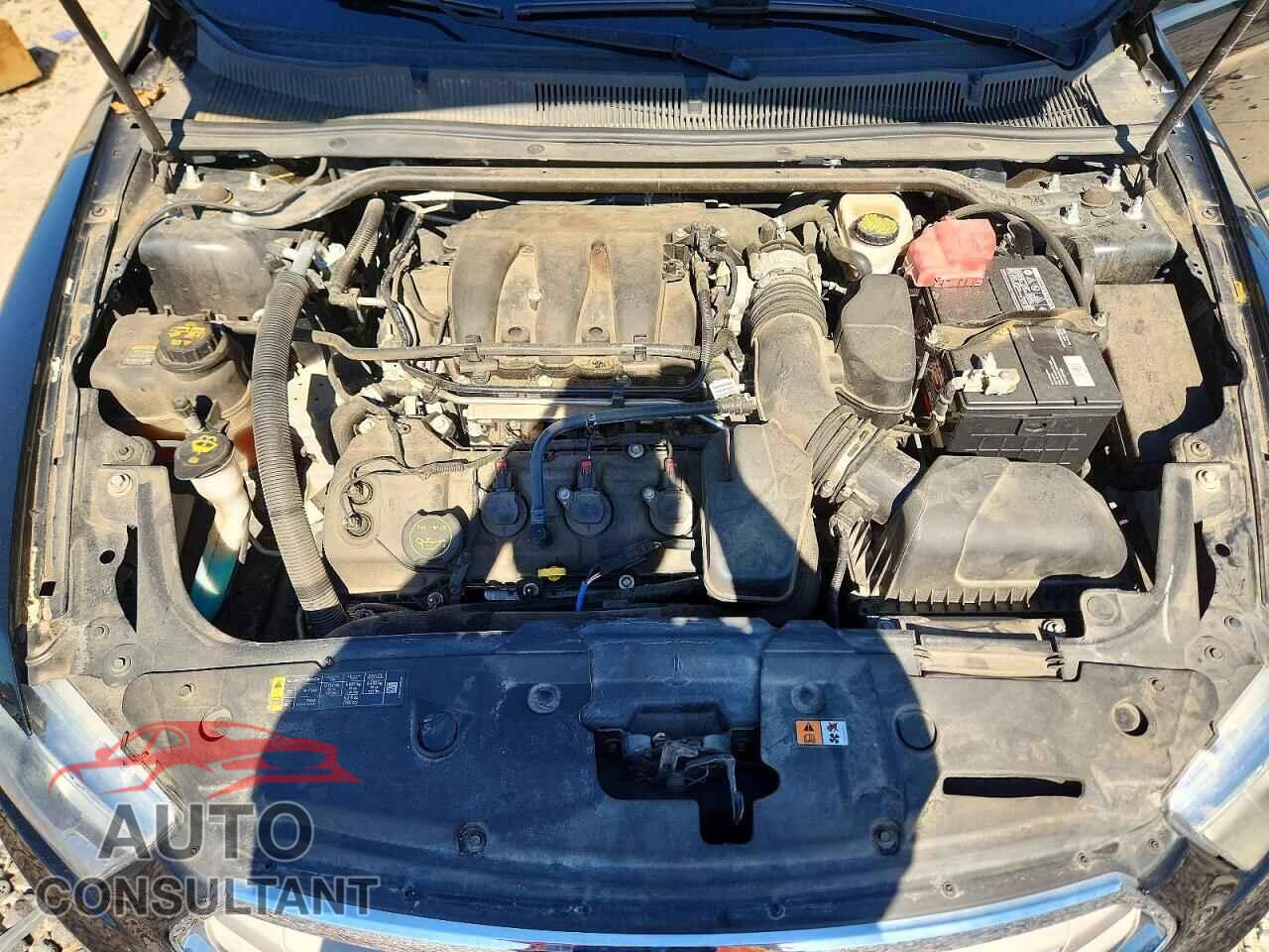FORD TAURUS 2015 - 1FAHP2D86FG203507
